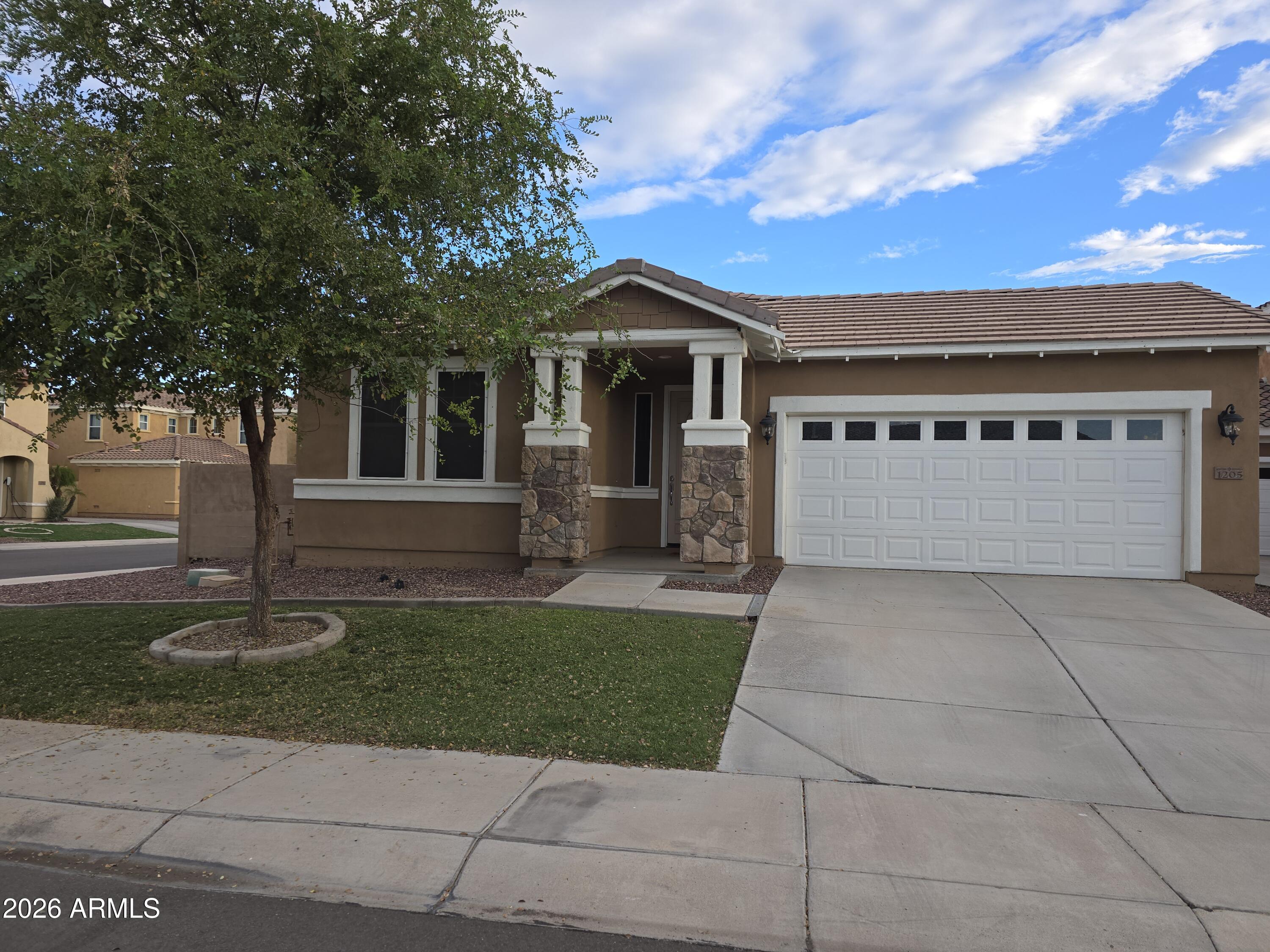 1205 E Gail Drive — photo