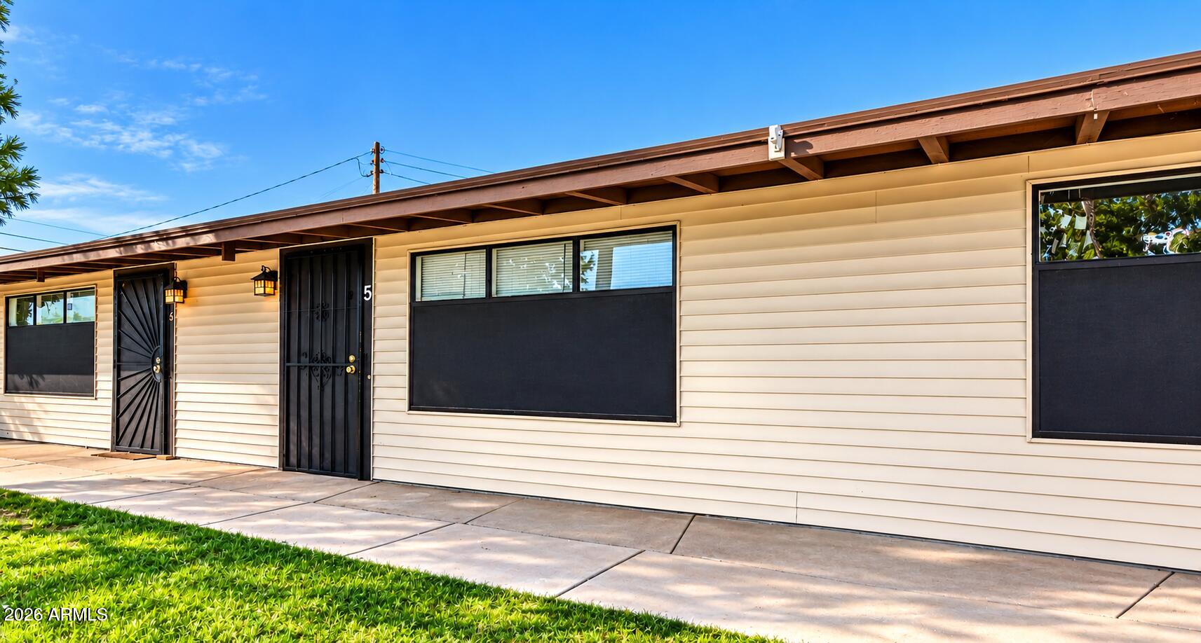 7508 W Orangewood Avenue Unit 5 — photo