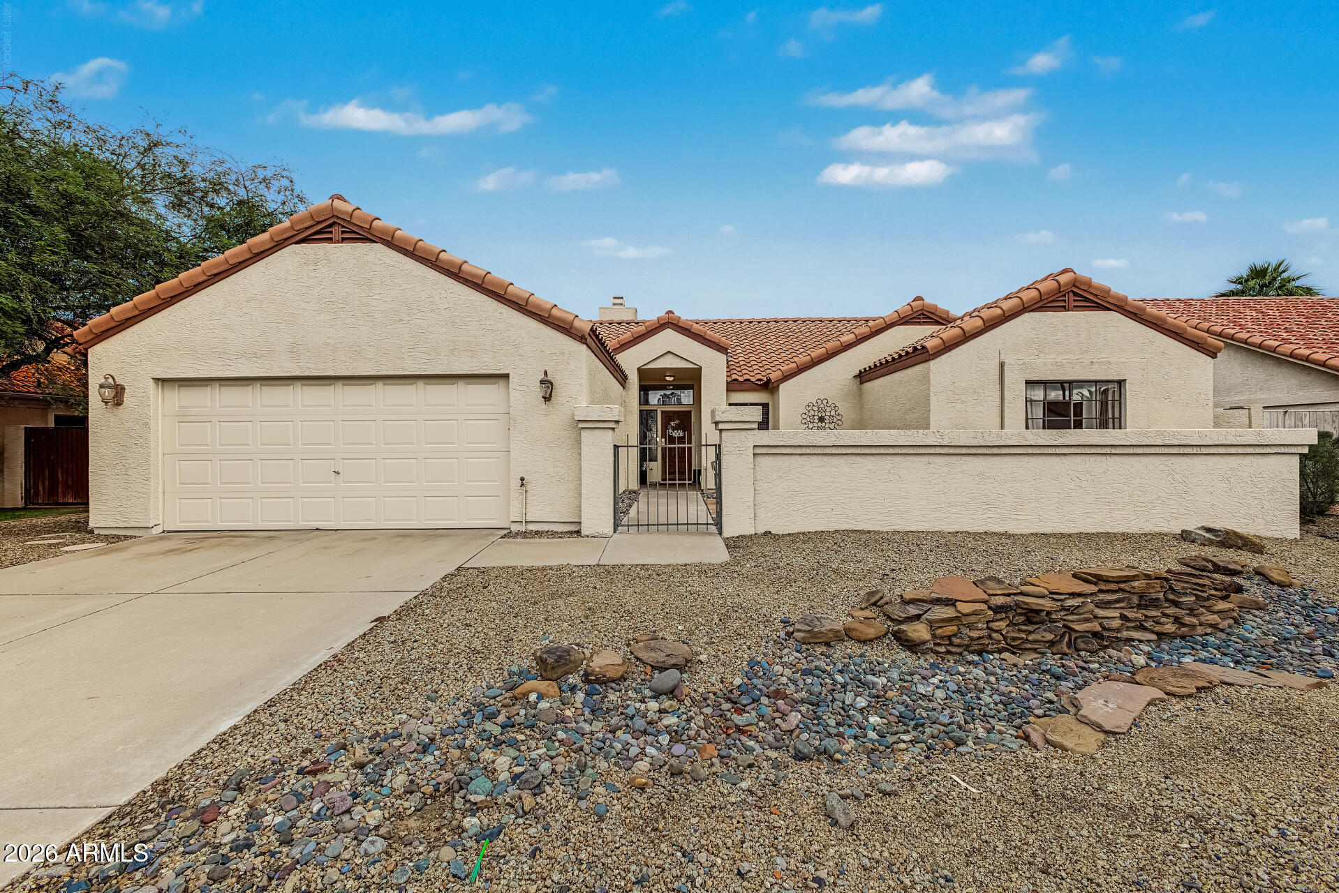 7528 W Julie Drive — photo