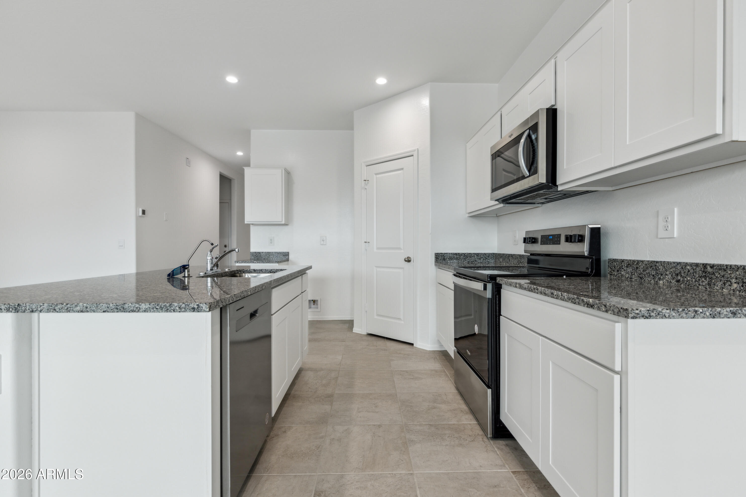 1510 E Fletcher Drive — photo