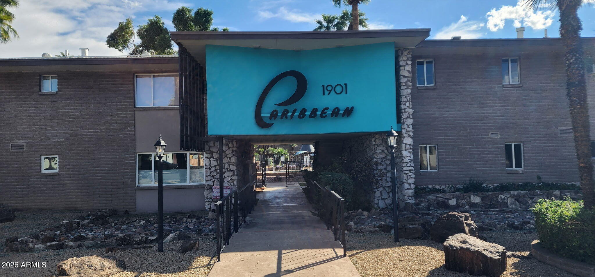 1901 E Missouri Avenue Unit 111 — photo