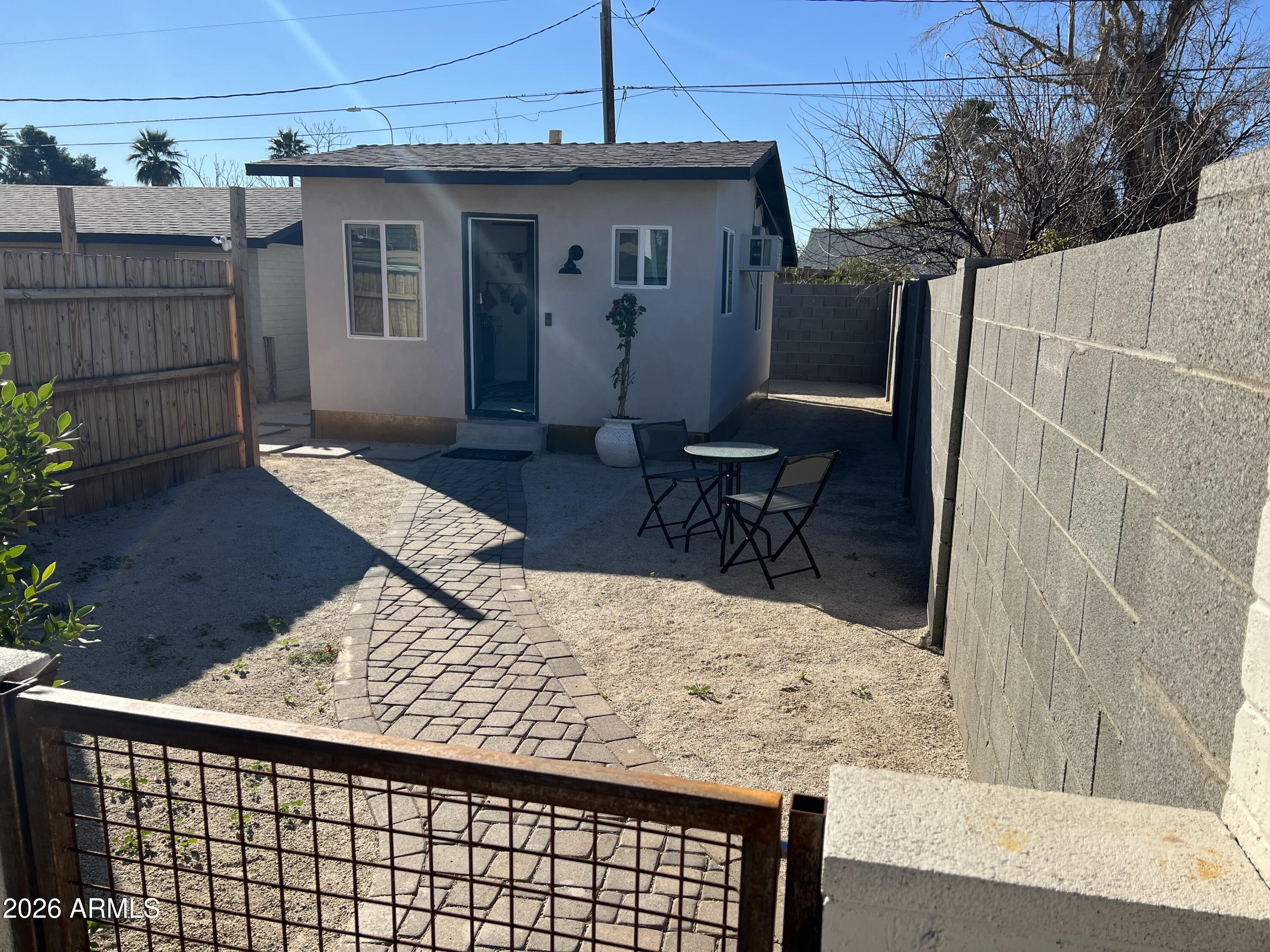 1049 E Weber Drive Unit B — photo