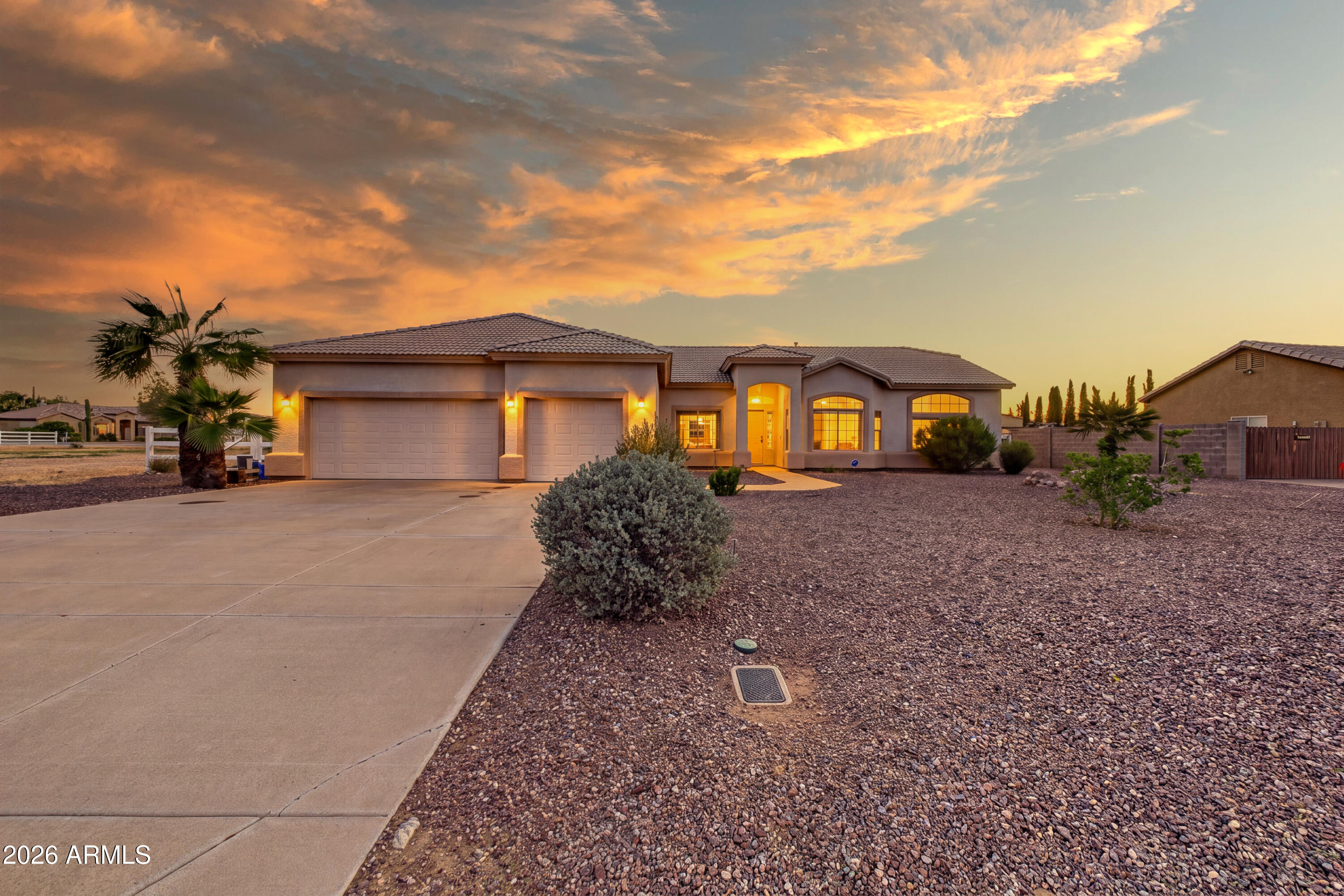 10606 W Quartz Drive — photo