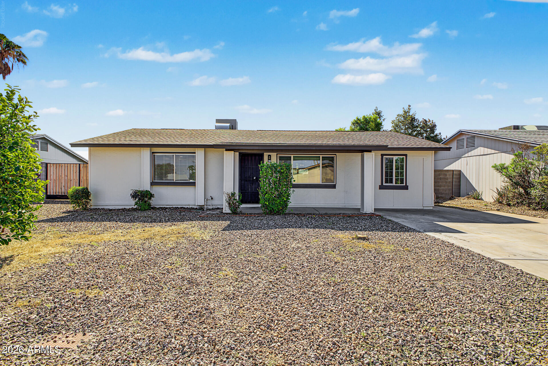 2315 E Kathleen Road — photo