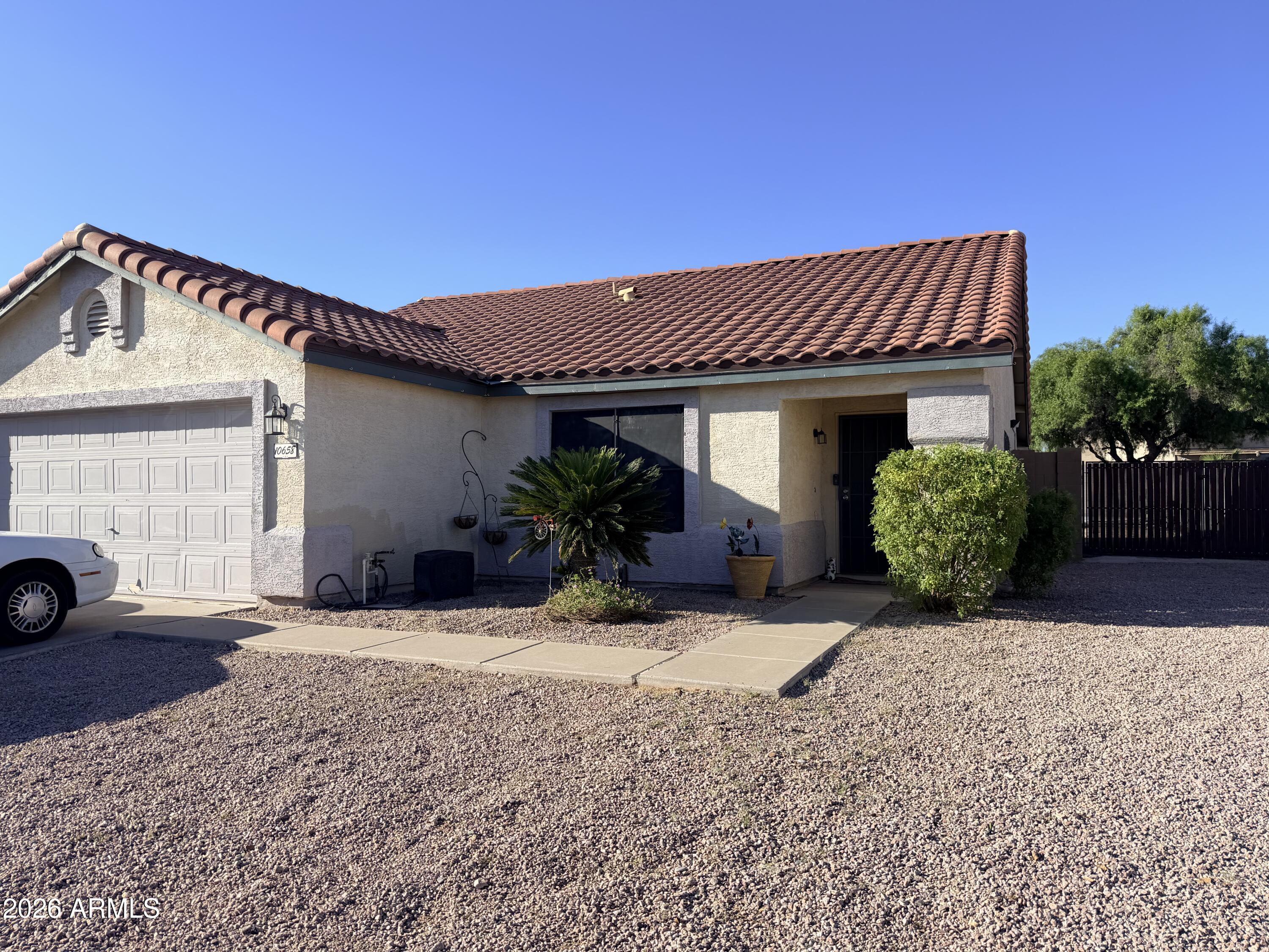 10658 E Balmoral Avenue — photo