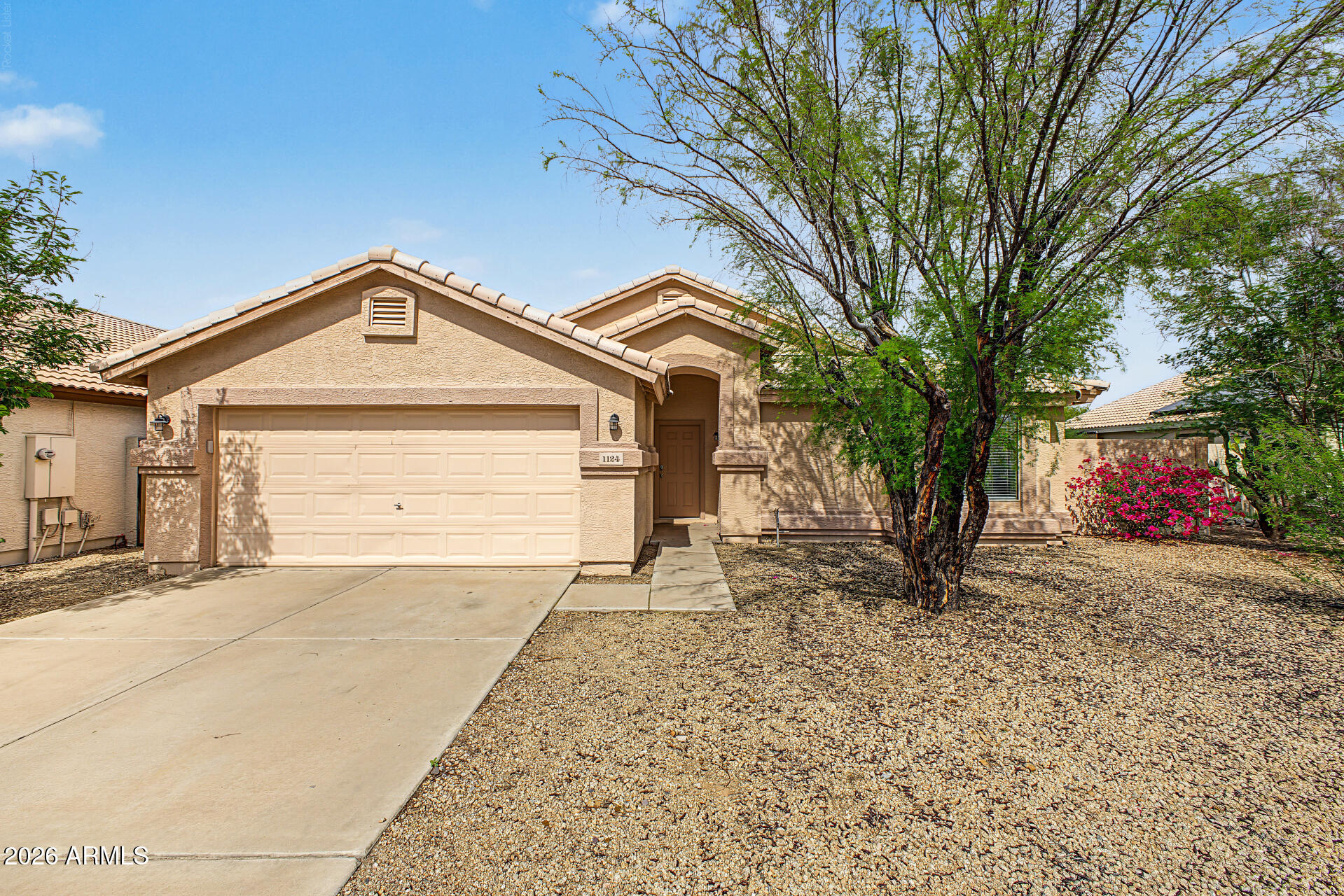 1124 W Burgess Lane — photo