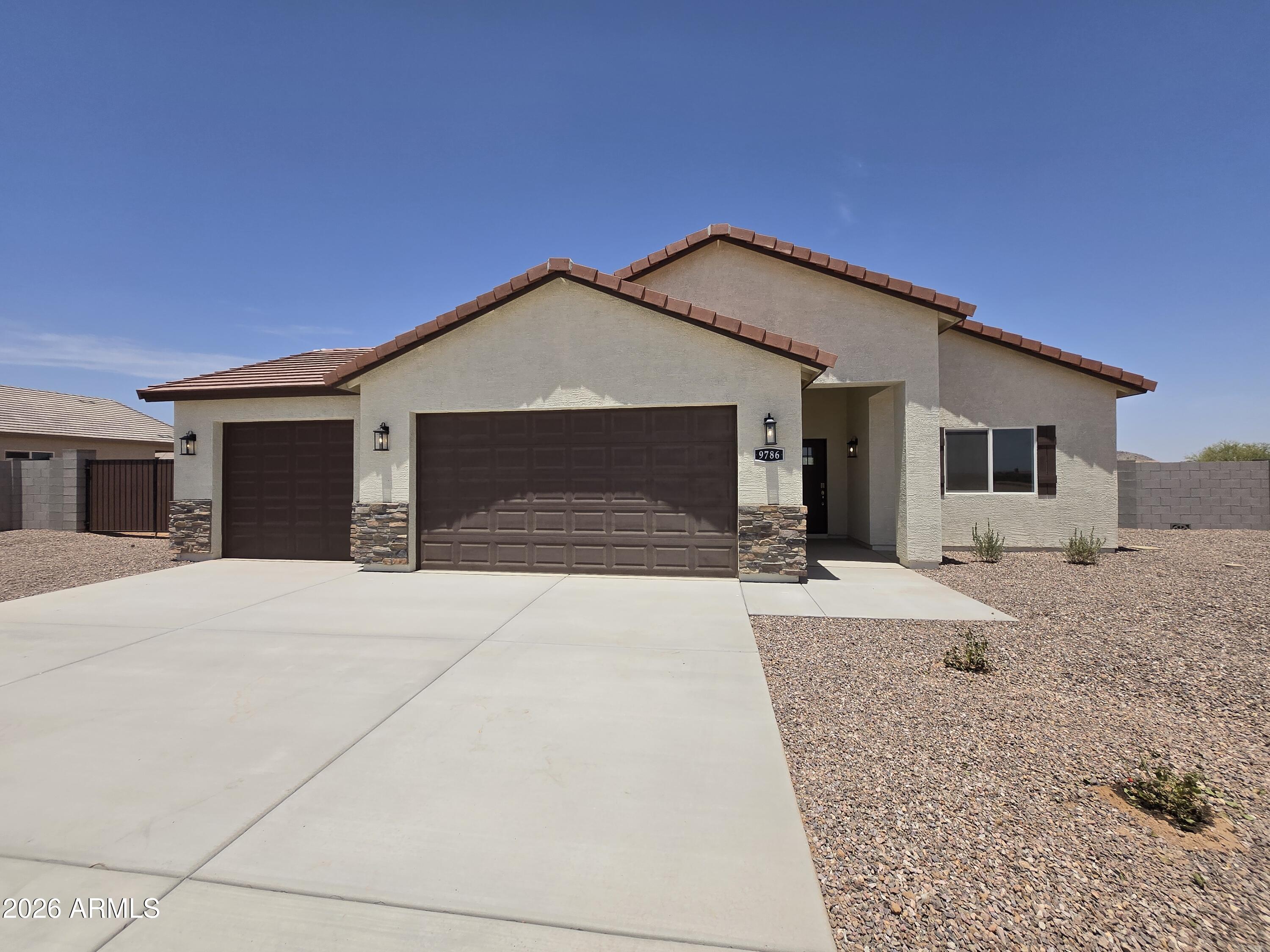 9786 W Appaloosa Trail — photo