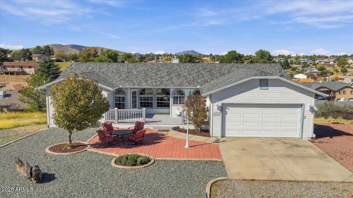 4324 N Kearny Drive — photo
