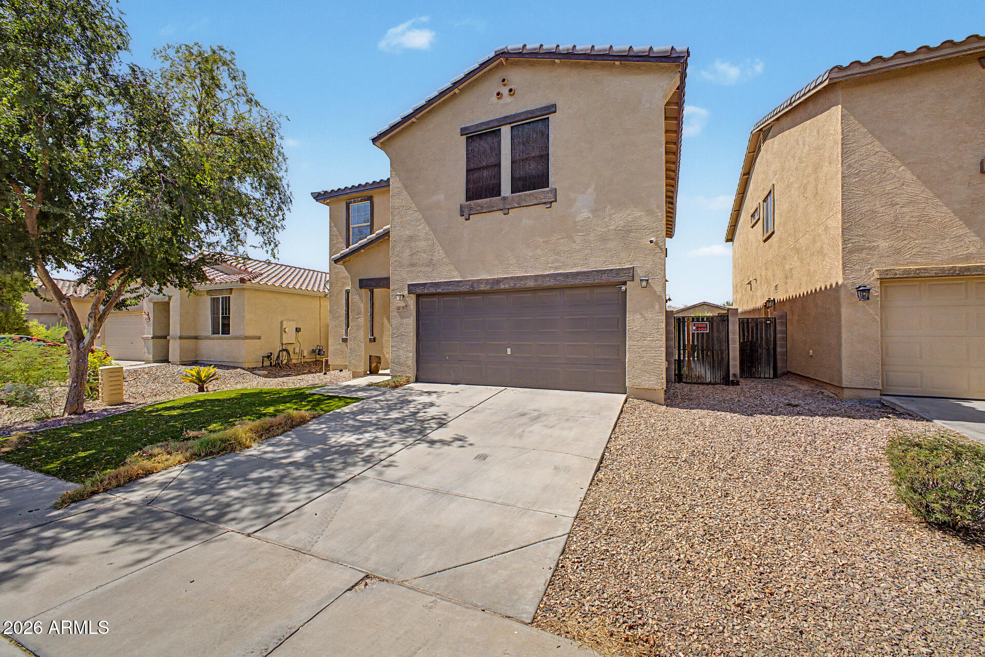 42592 W Somerset Drive — photo