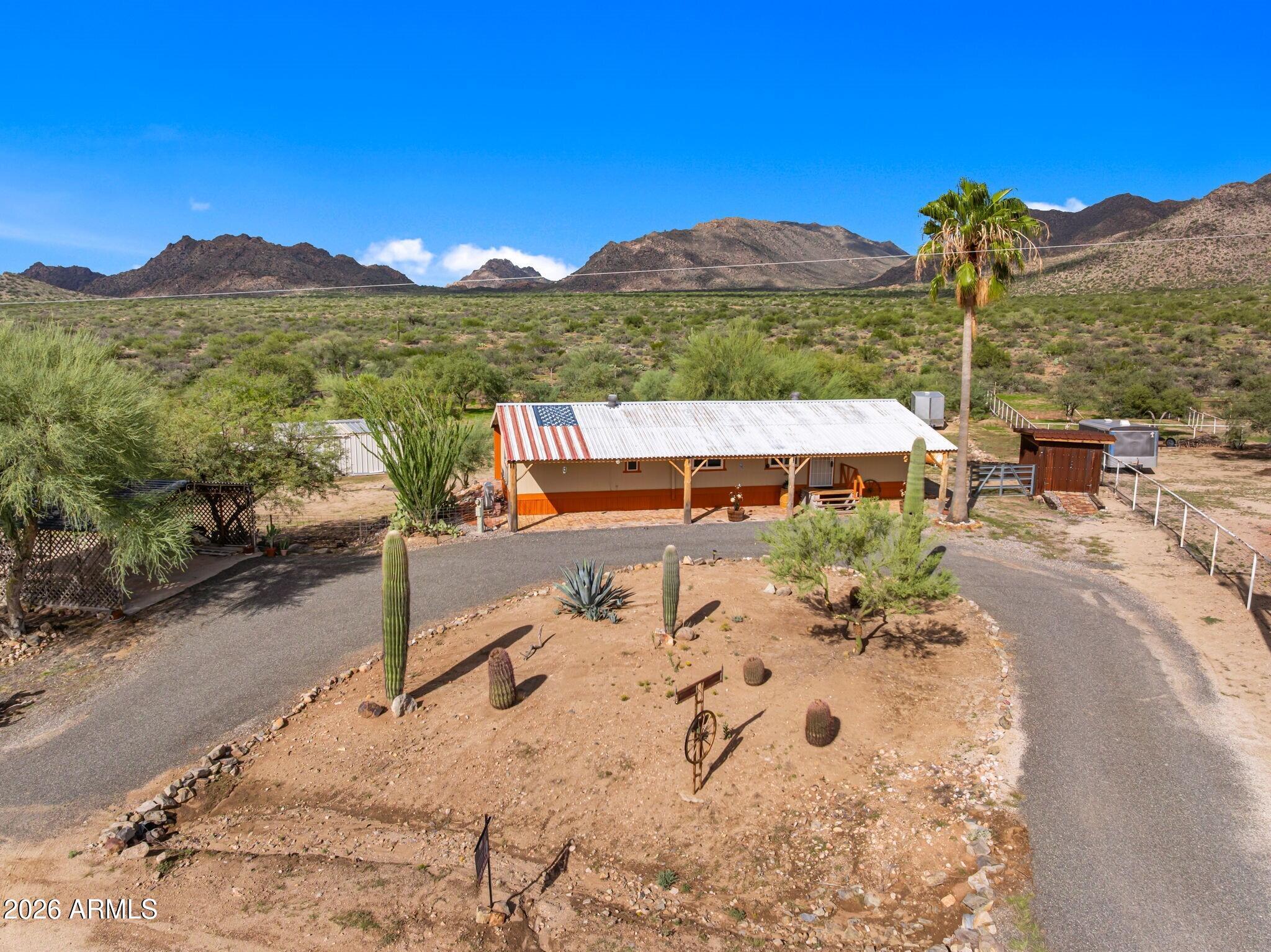 23360 W Gold Dollar Lane — photo