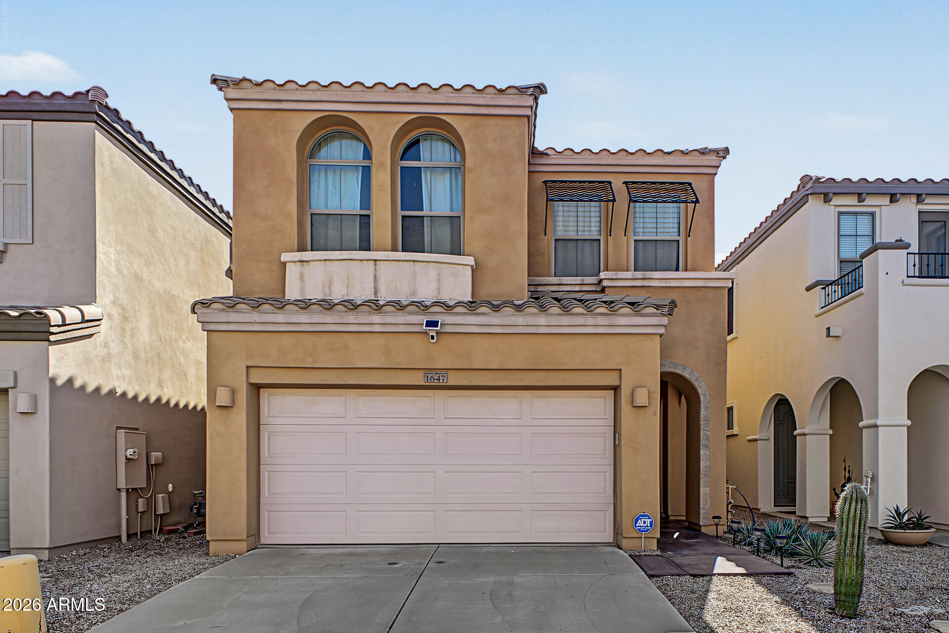 1647 W Cottonwood Lane — photo
