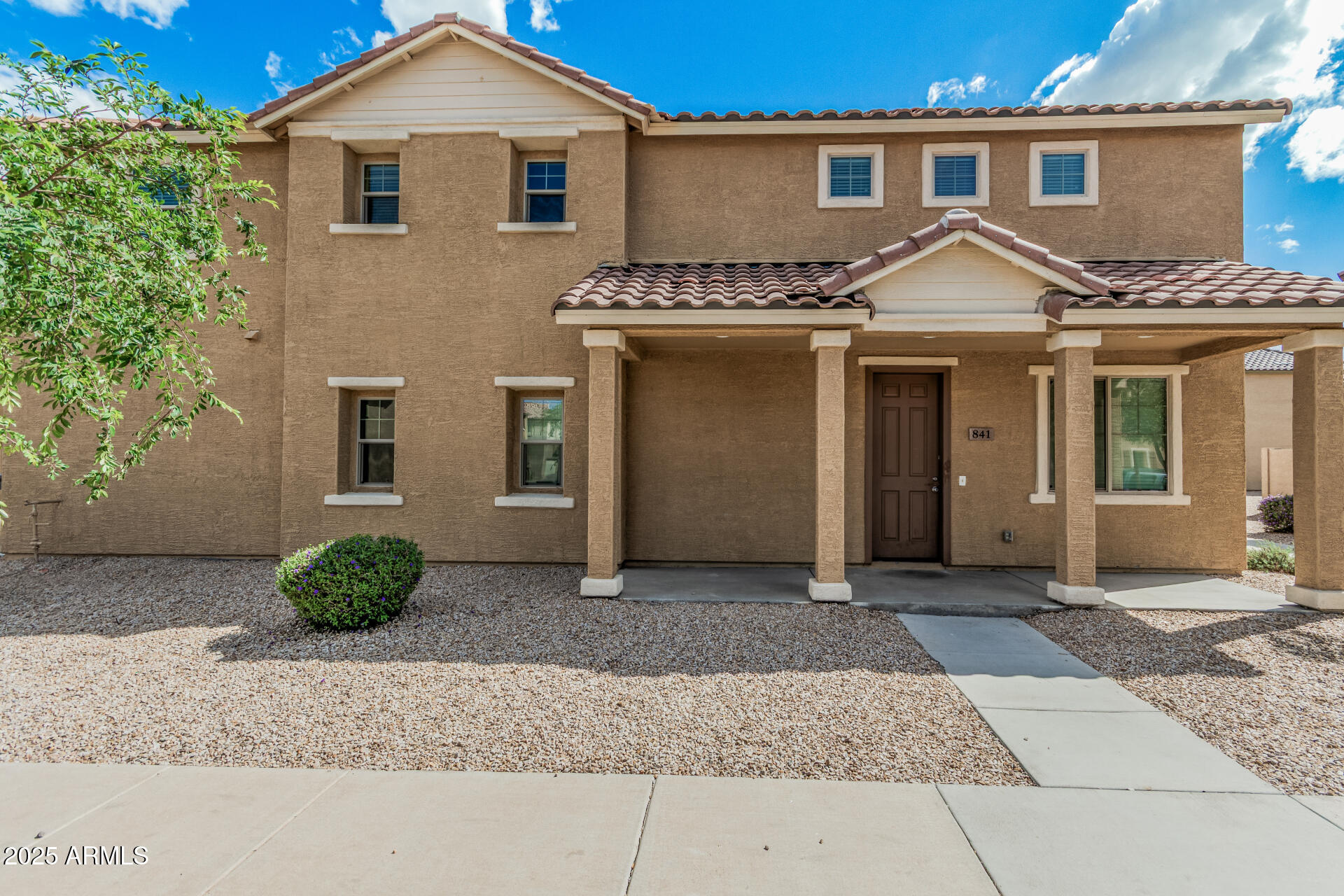841 E Agua Fria Lane — photo
