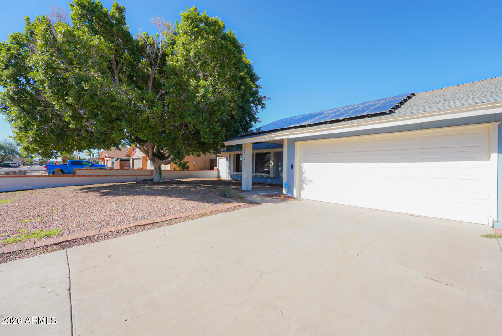 3950 W Hearn Road — photo