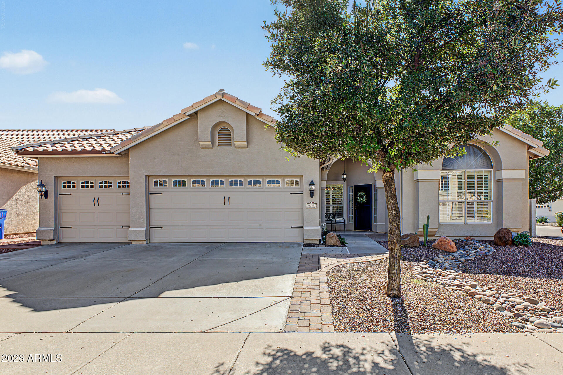 3319 E Tonto Lane — photo