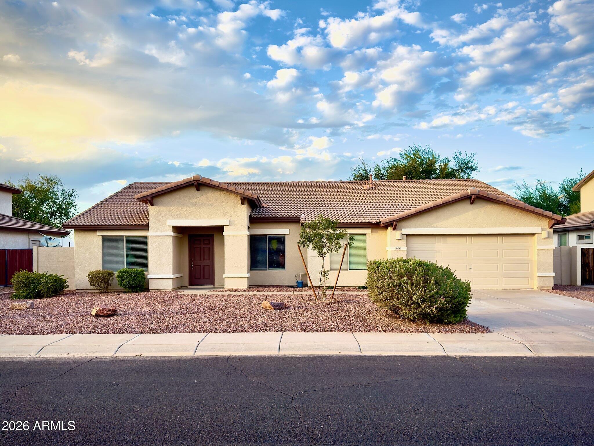 3626 E Latham Way — photo