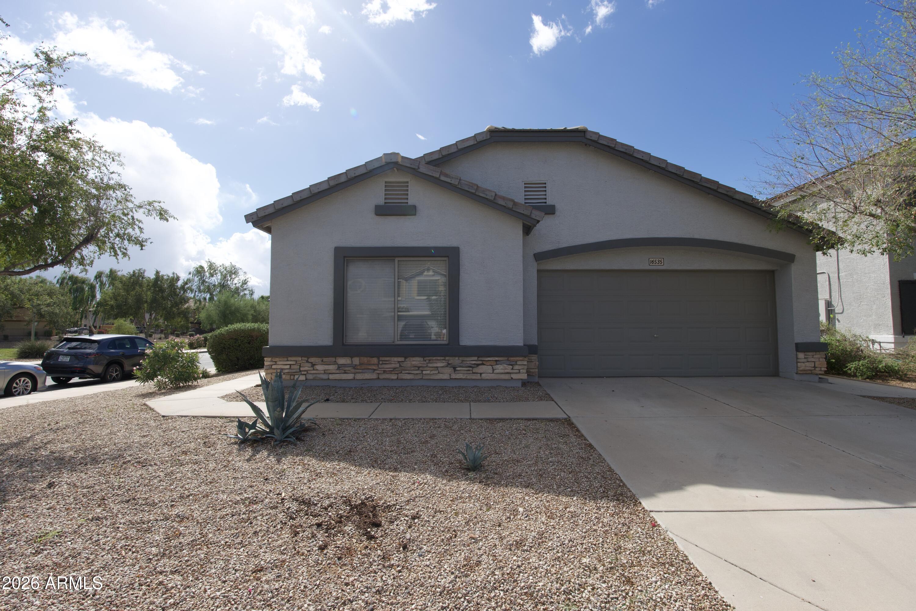 16535 W Fillmore Street — photo