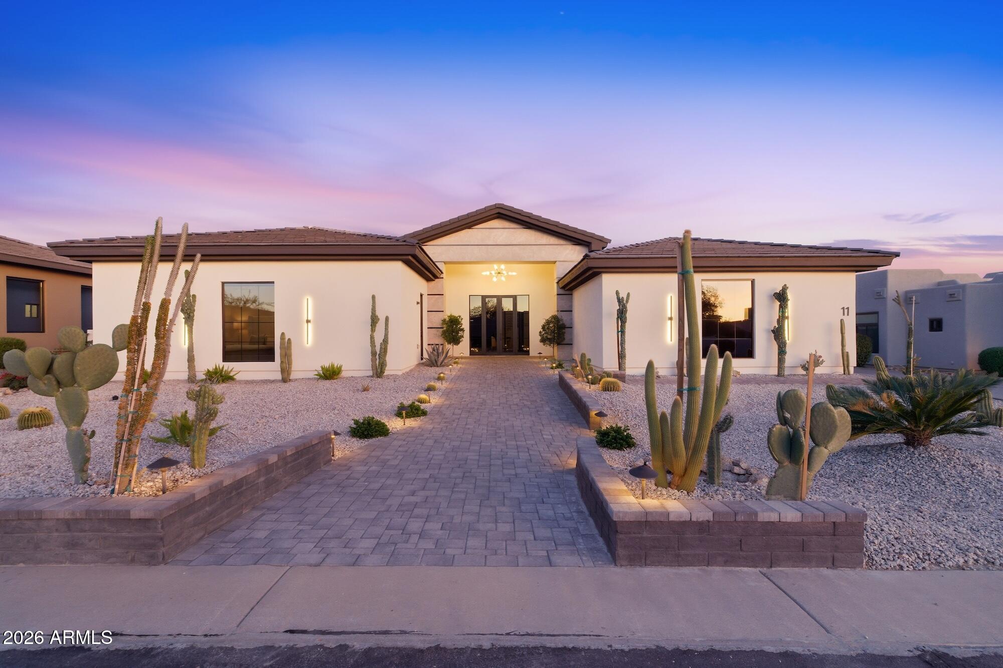 7130 E Saddleback Street Unit 11 — photo