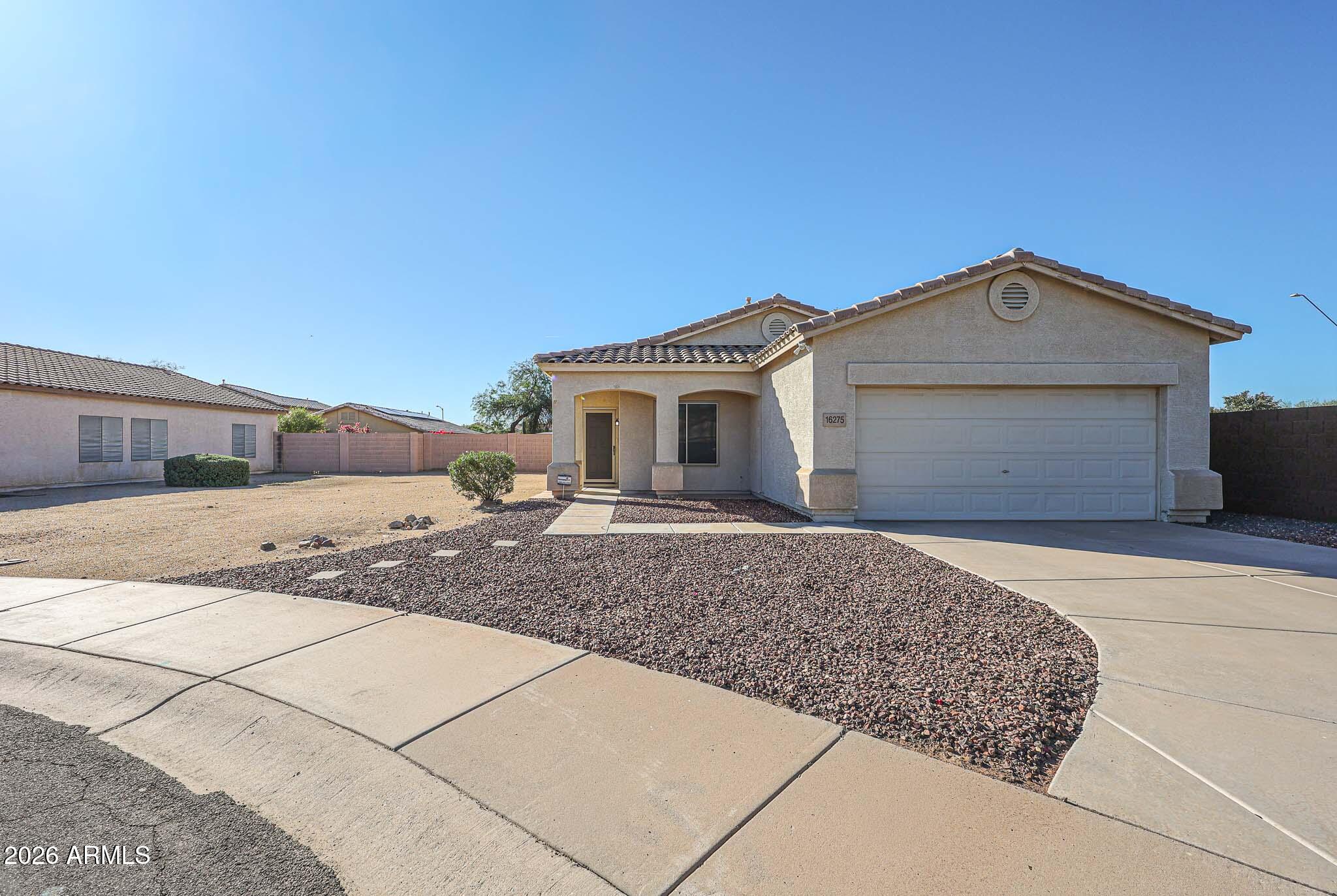 16275 W Lilac Street — photo