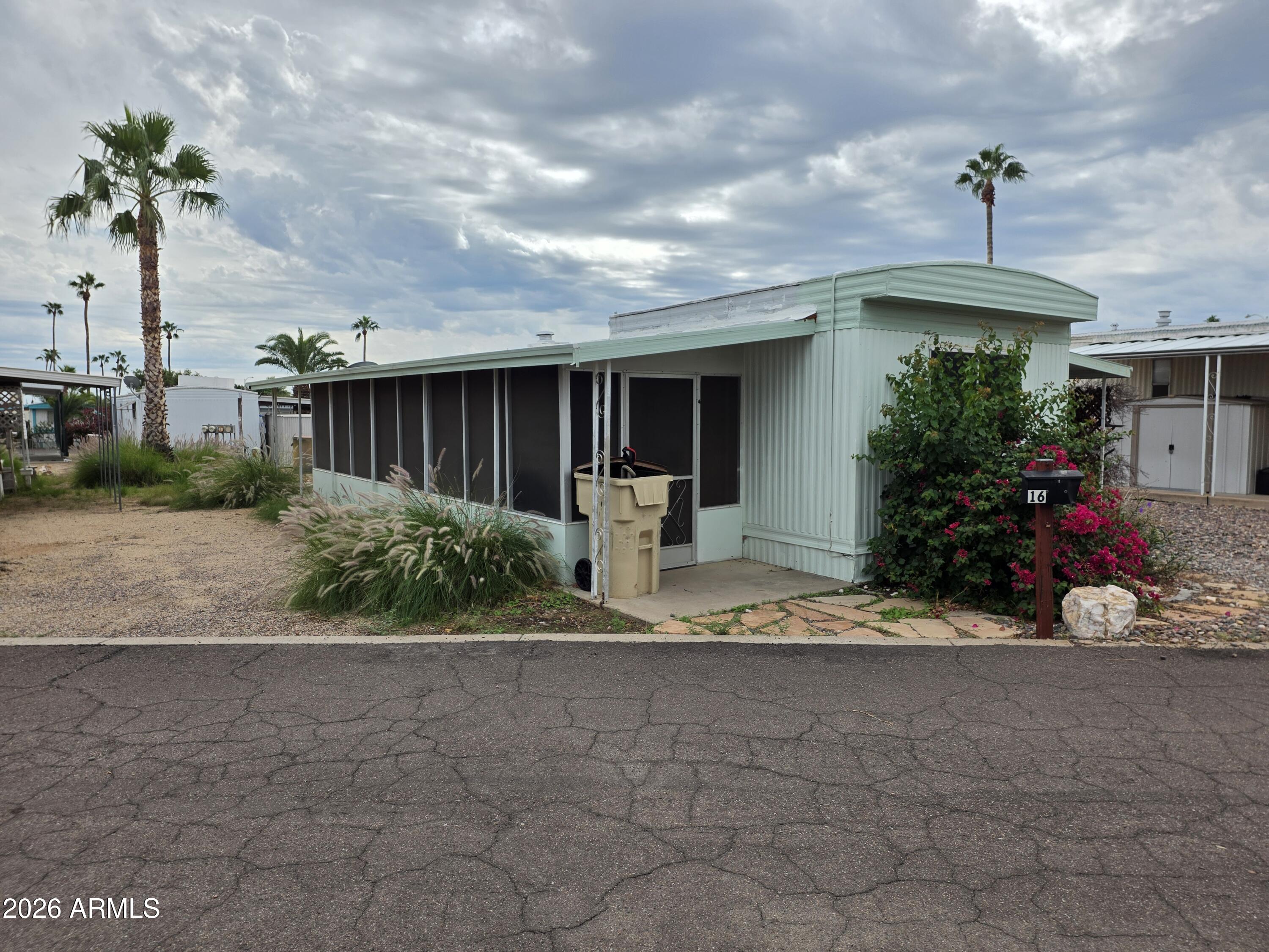 19225 N Cave Creek Road Unit 16 — photo