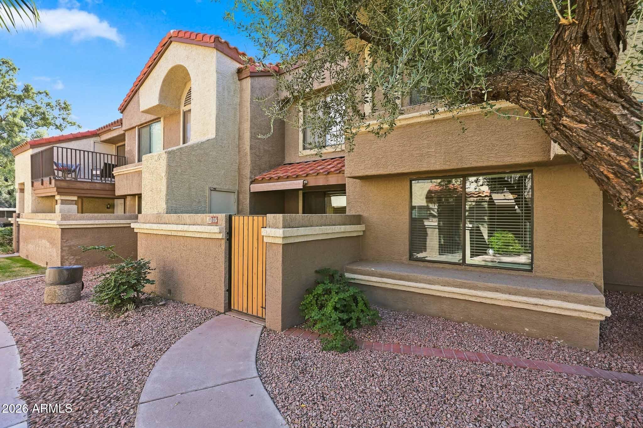 1905 E University Drive Unit B105 — photo