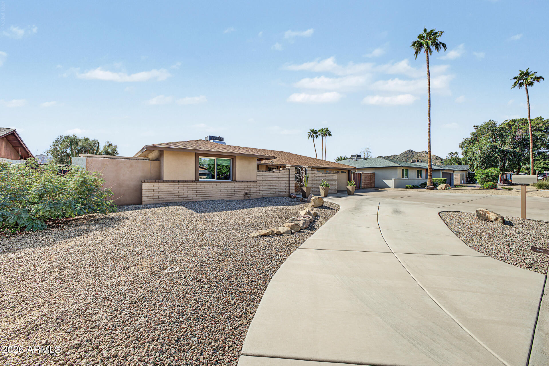 2647 E Cannon Drive — photo