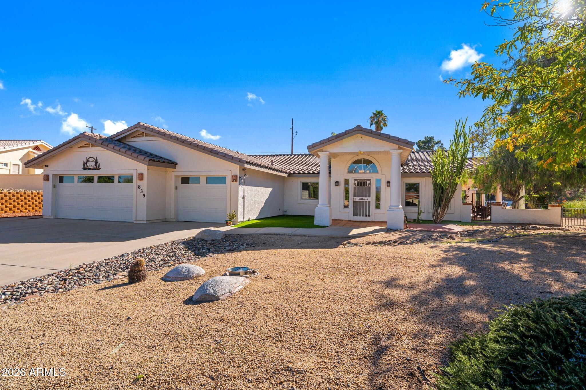 835 Sierra Vista Drive — photo