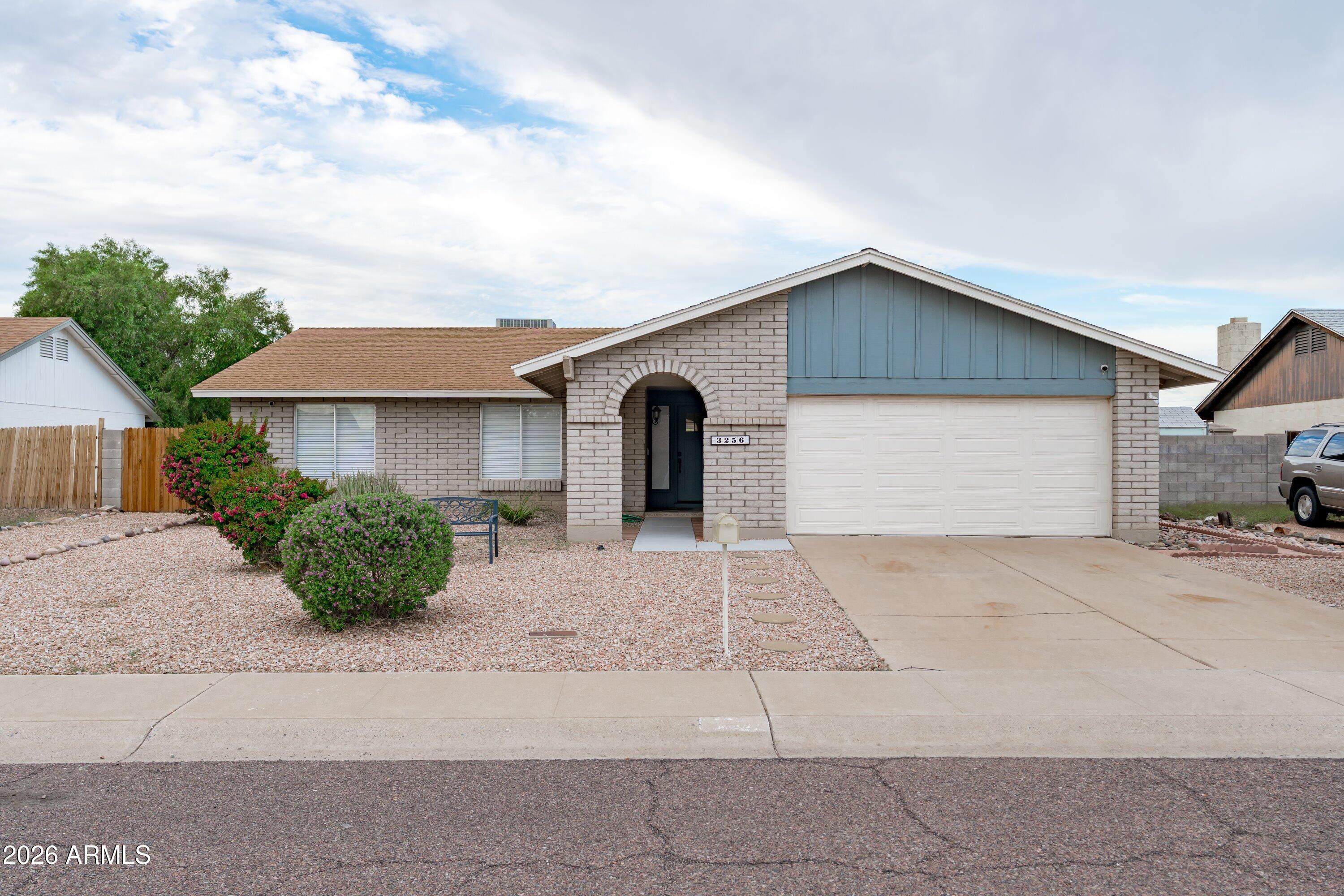 3256 W Angela Drive — photo
