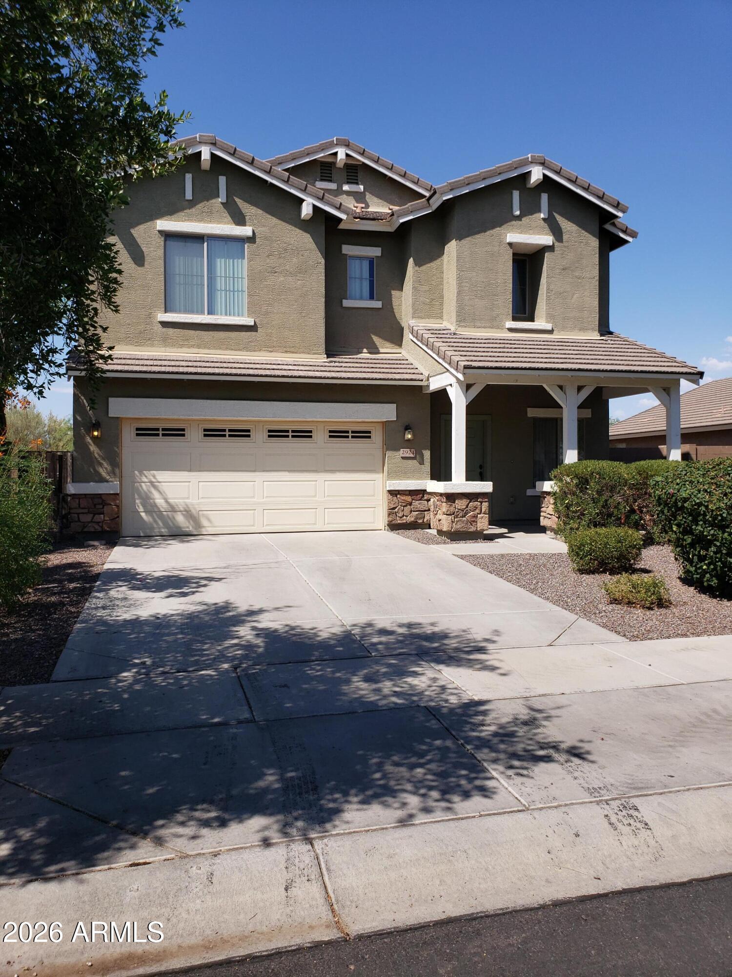 2924 E Crescent Way — photo