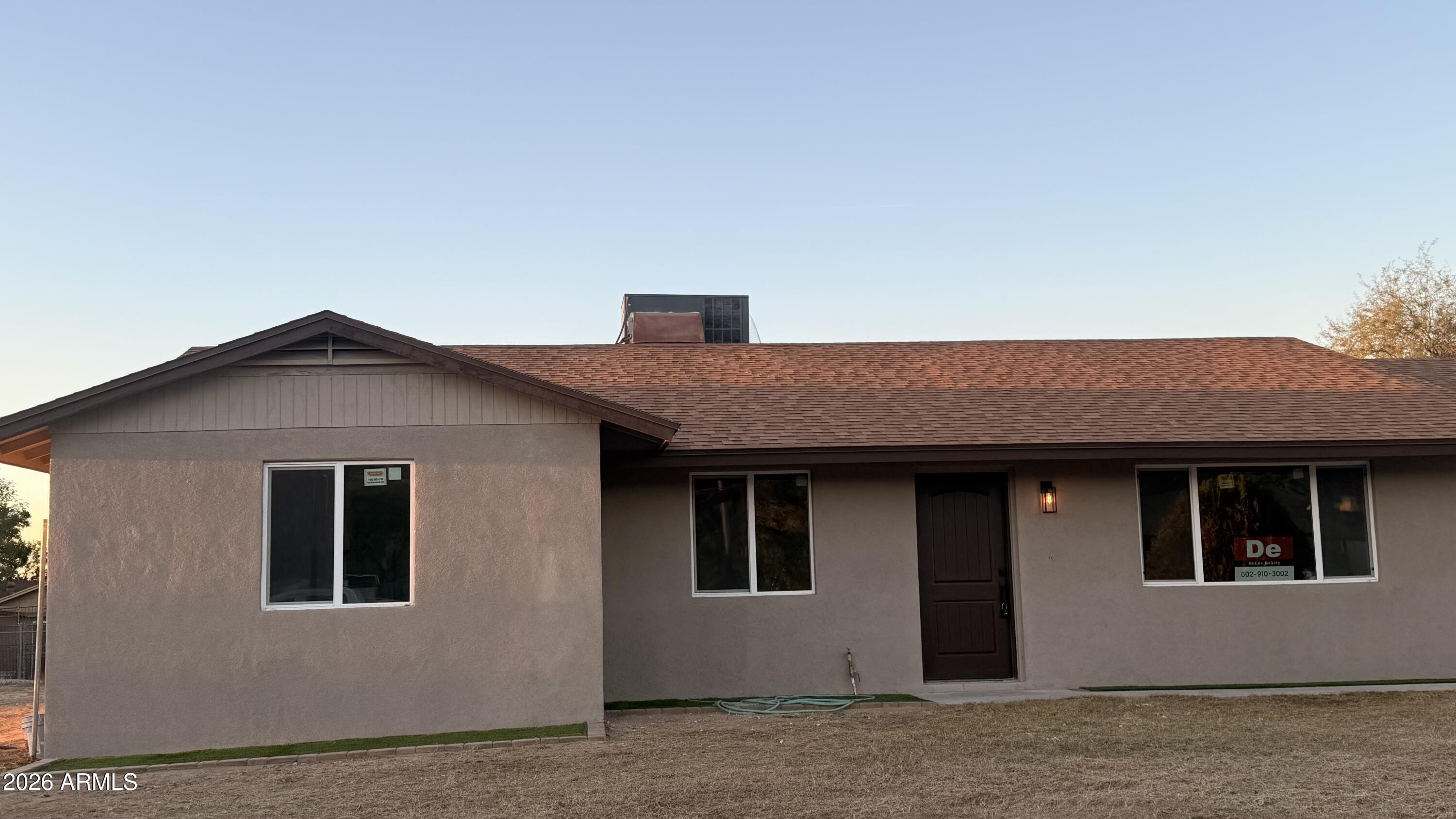 144 W Desert Drive — photo