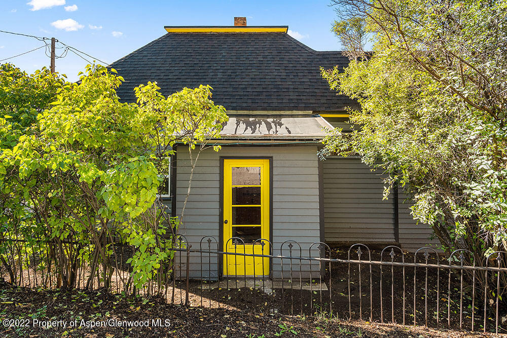 235 E Homestead Drive — photo