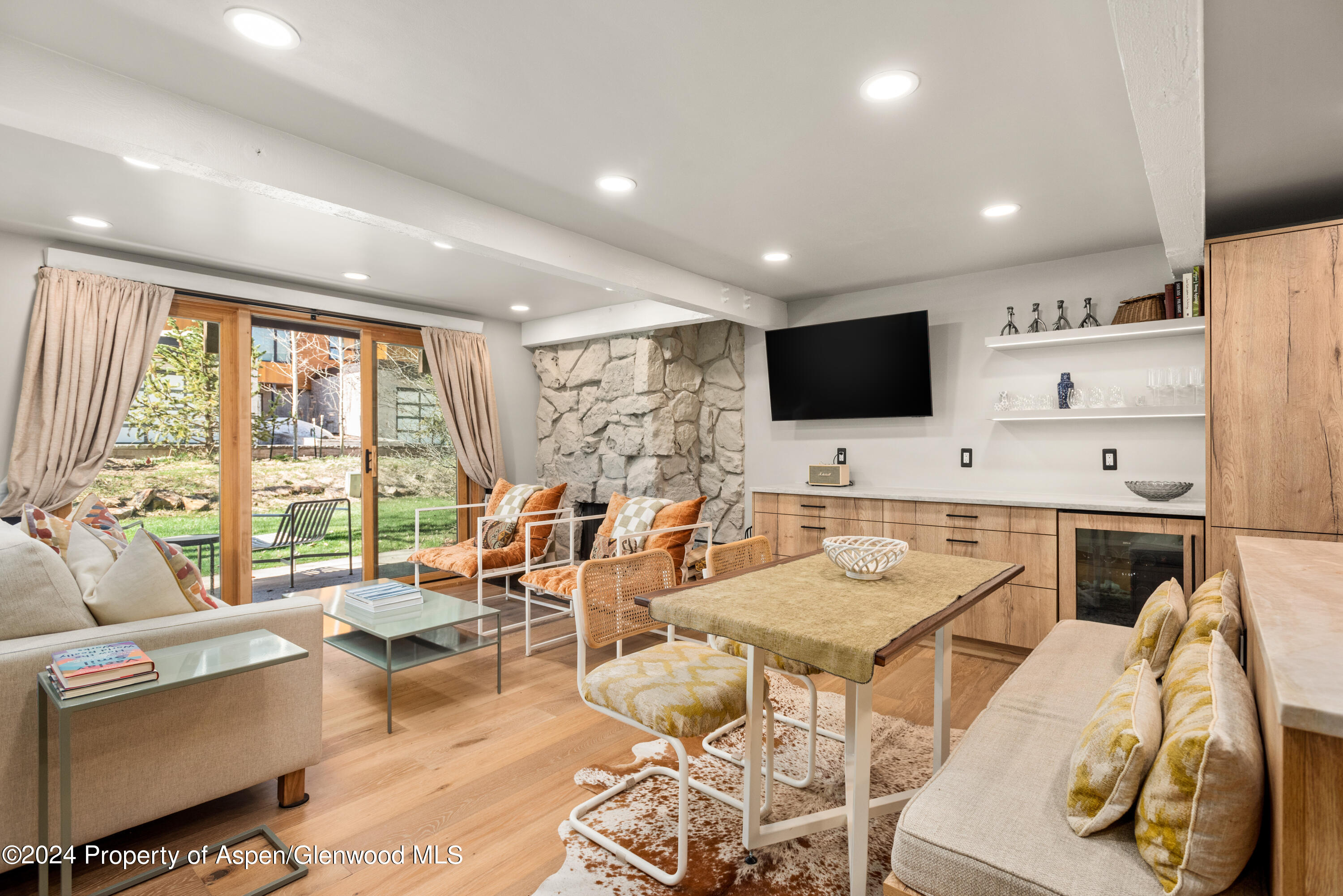 131 E Durant Avenue 208 — photo