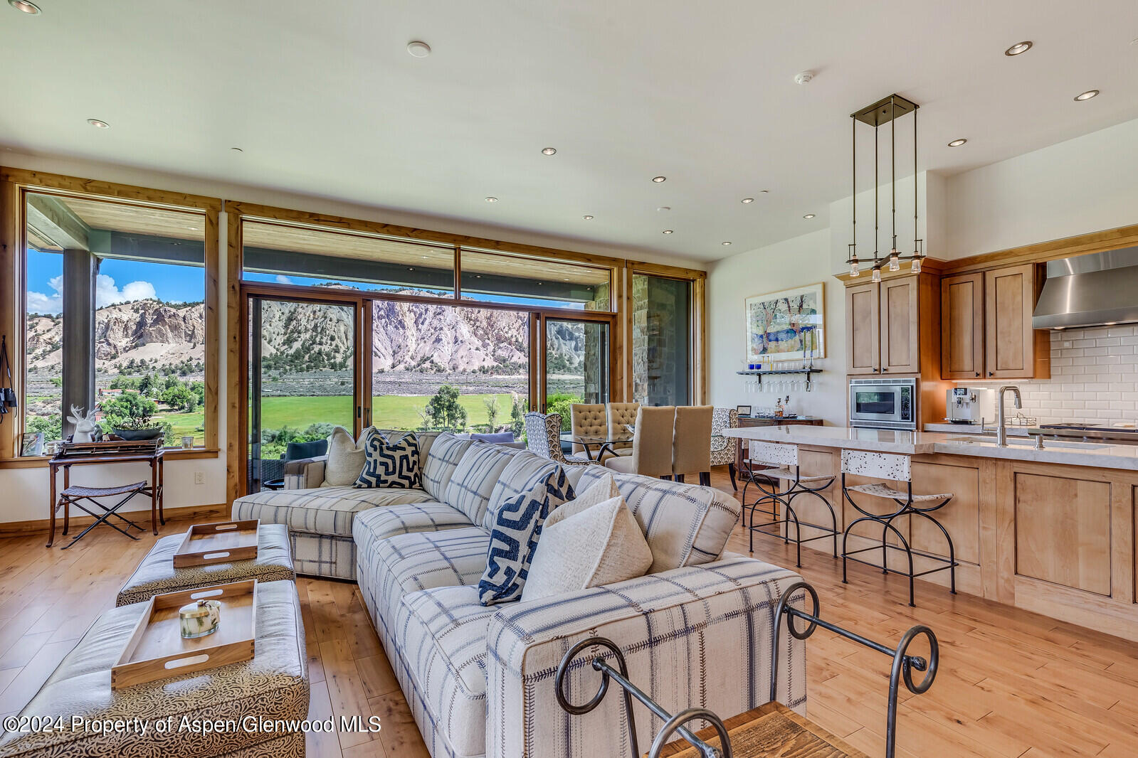 138 Club Lodge Drive — photo
