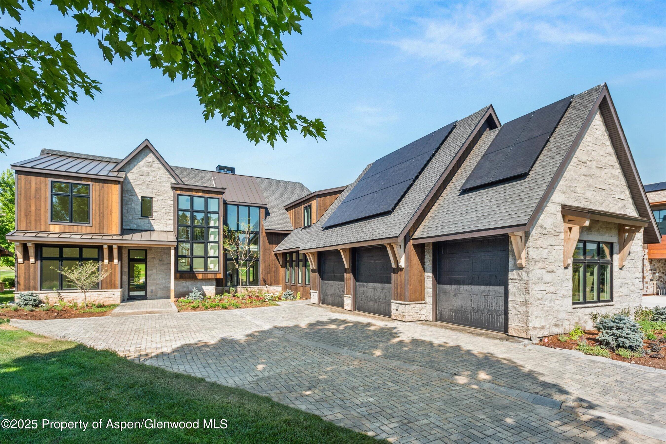 1229 Heritage Drive — photo