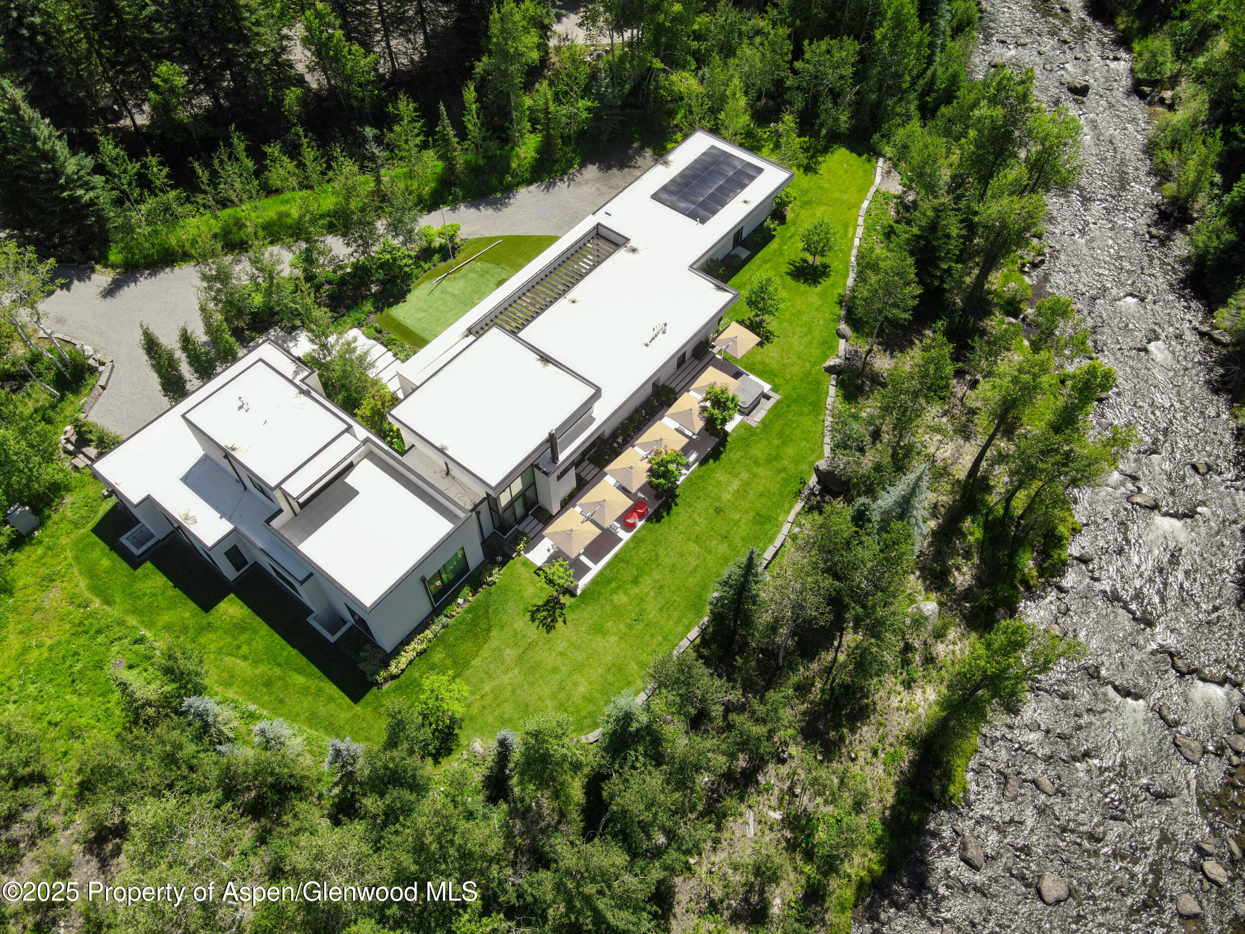 1411 Crystal Lake Road — photo