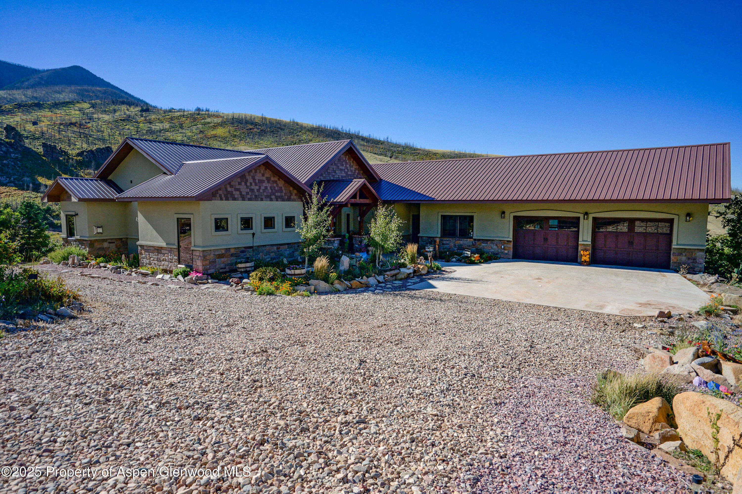 1833 Yellowstone Creek Road — photo