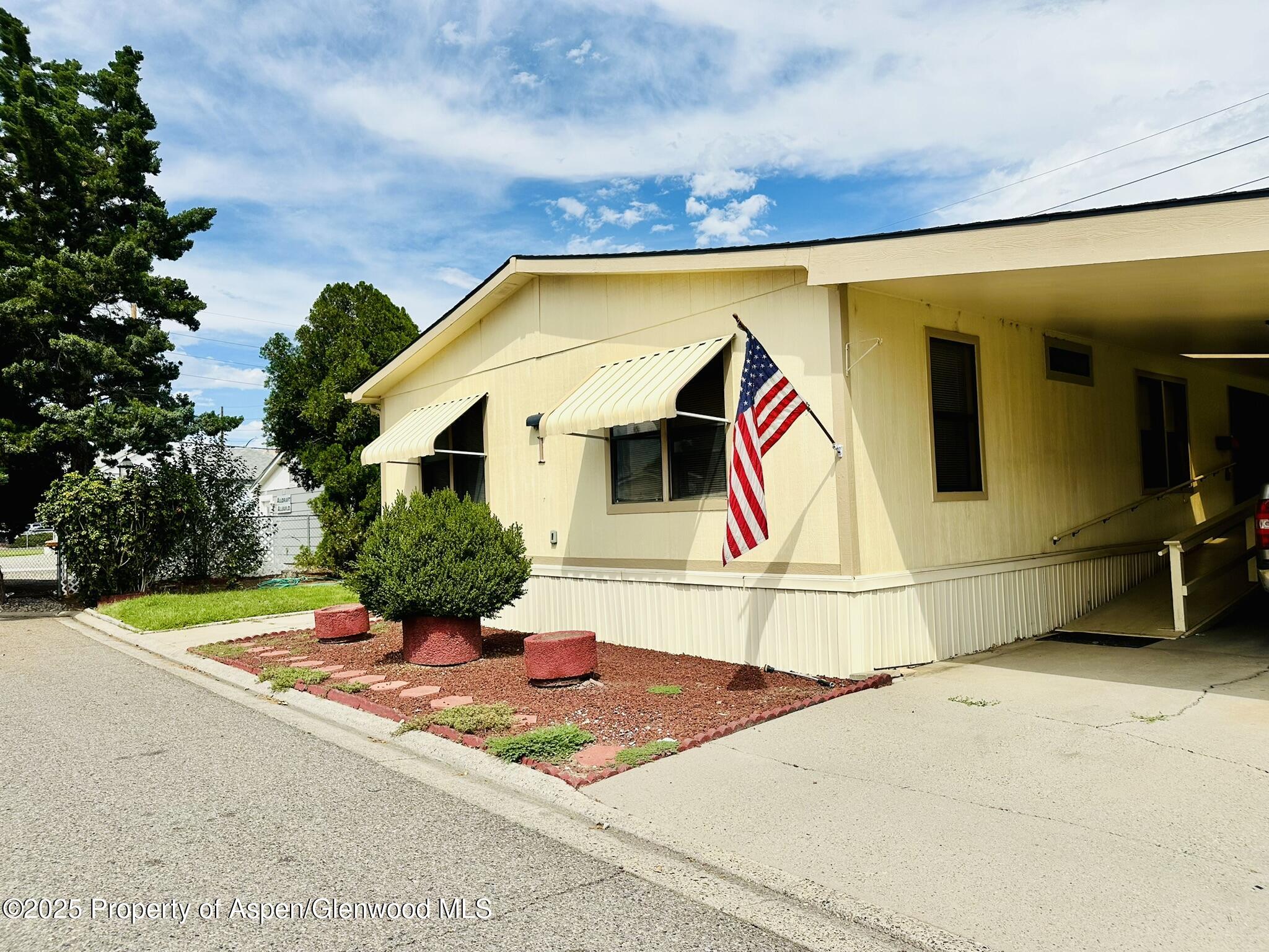 3195 F Road 1 — photo