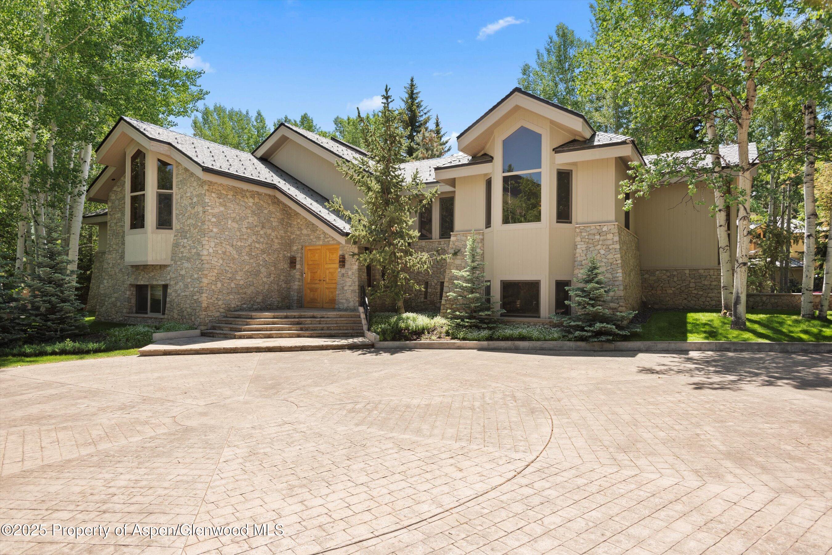 800 Roaring Fork Road — photo