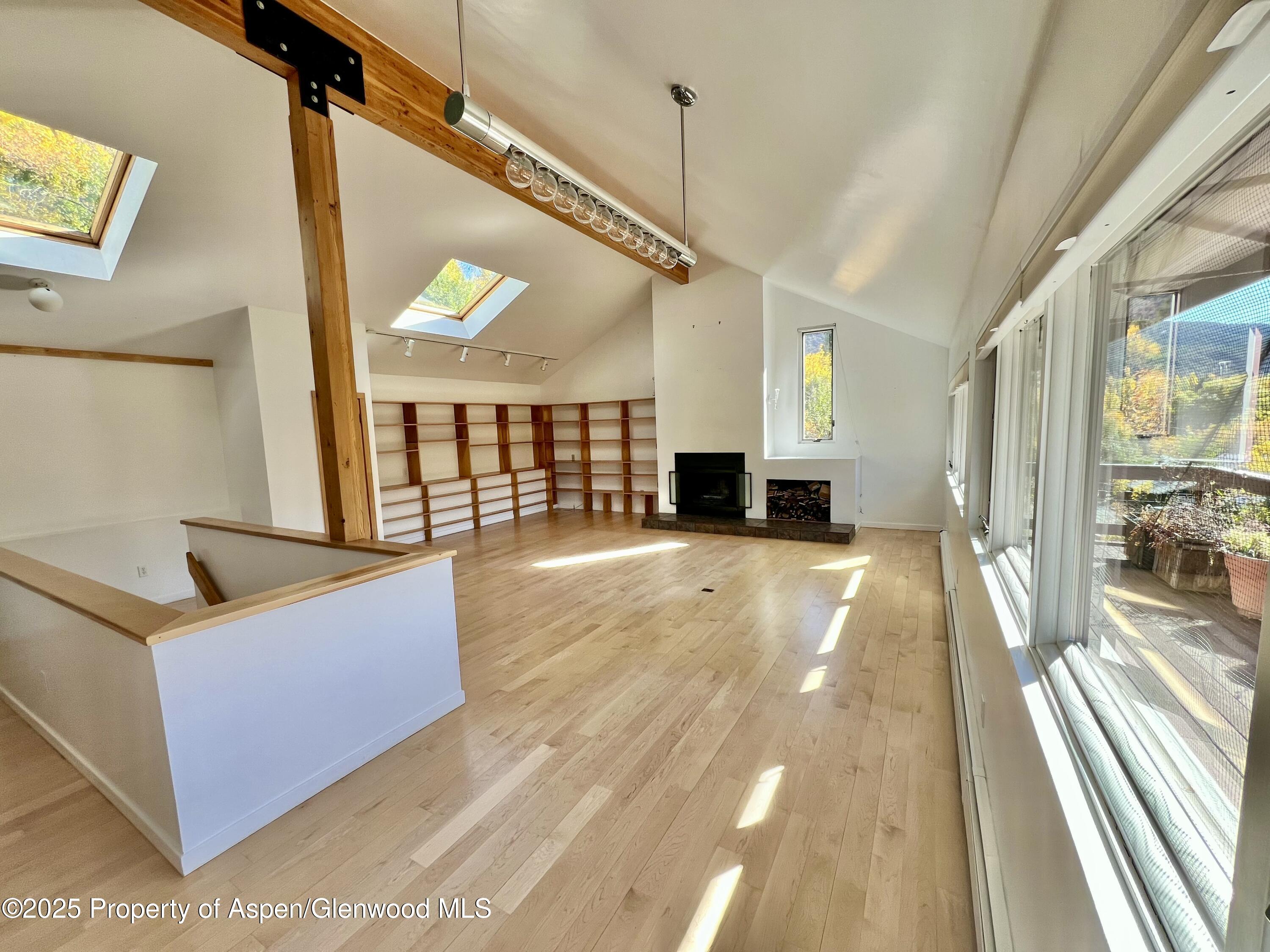 216 E Homestead Drive — photo