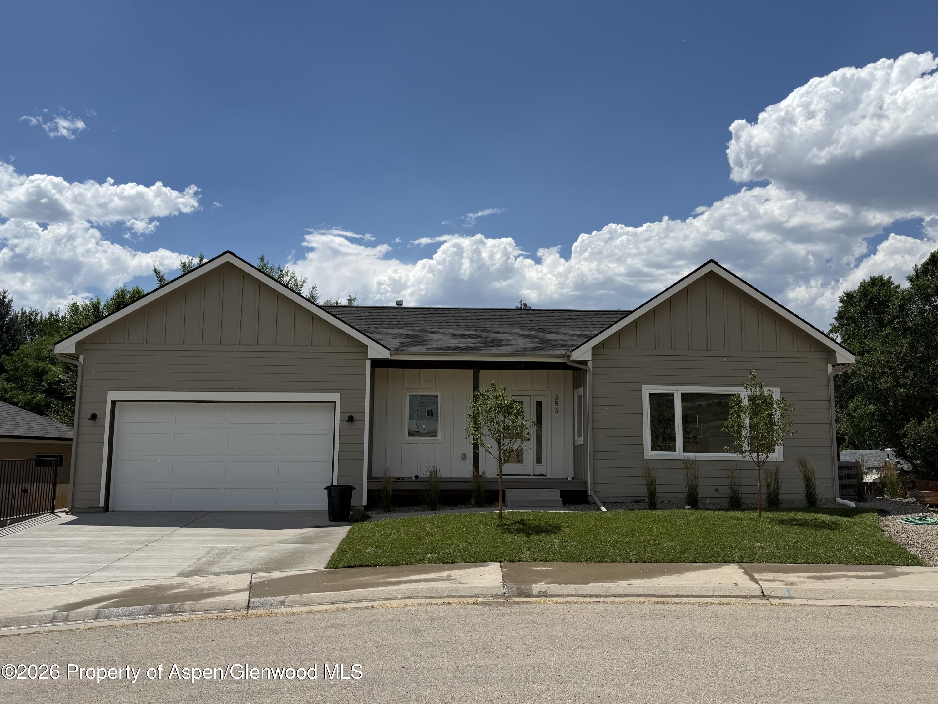 353 Roan Court — photo