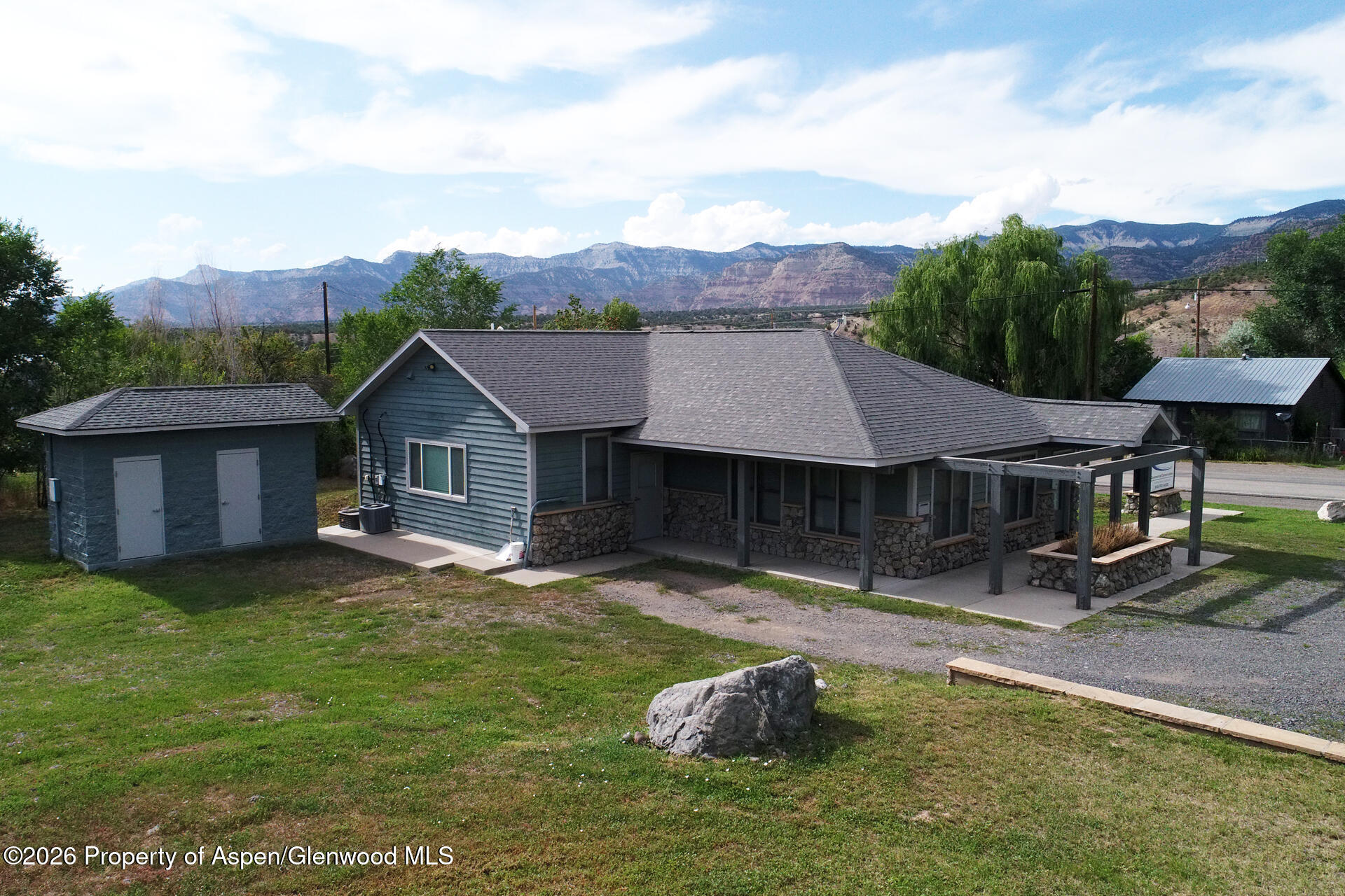 15739 Pearl Street — photo