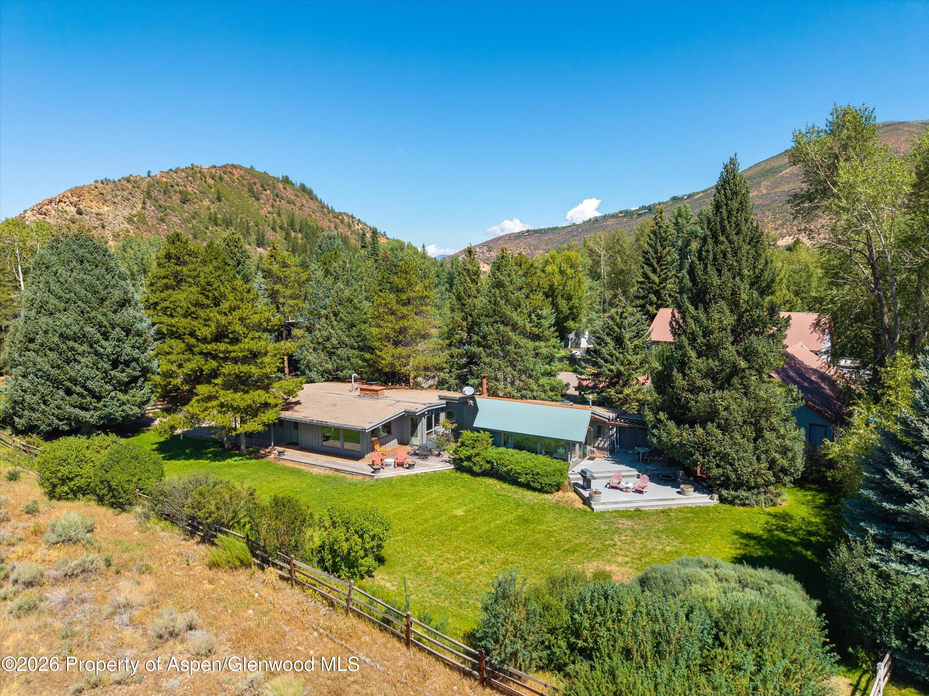1227 Mountain View Drive Units 1 & 2 — photo