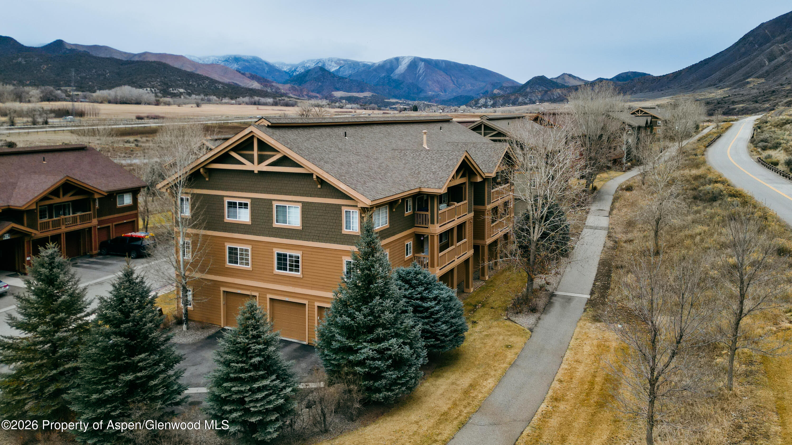 520 River View Drive 503 — photo