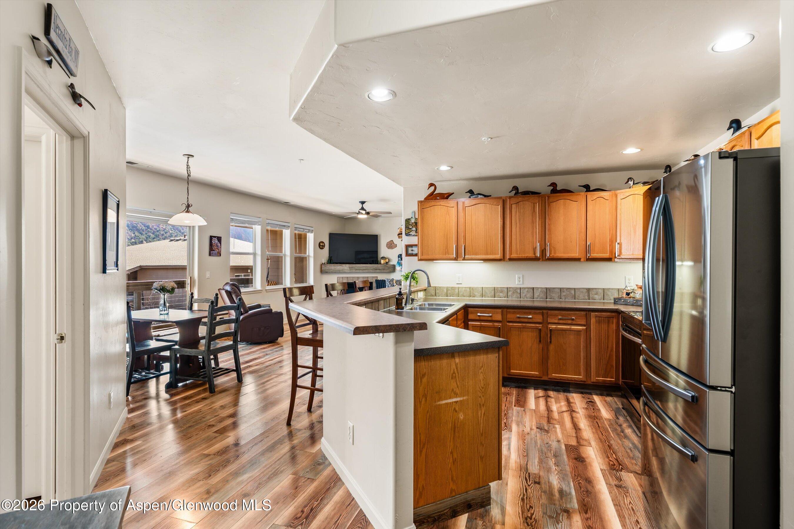 2701 Midland Avenue #811 — photo