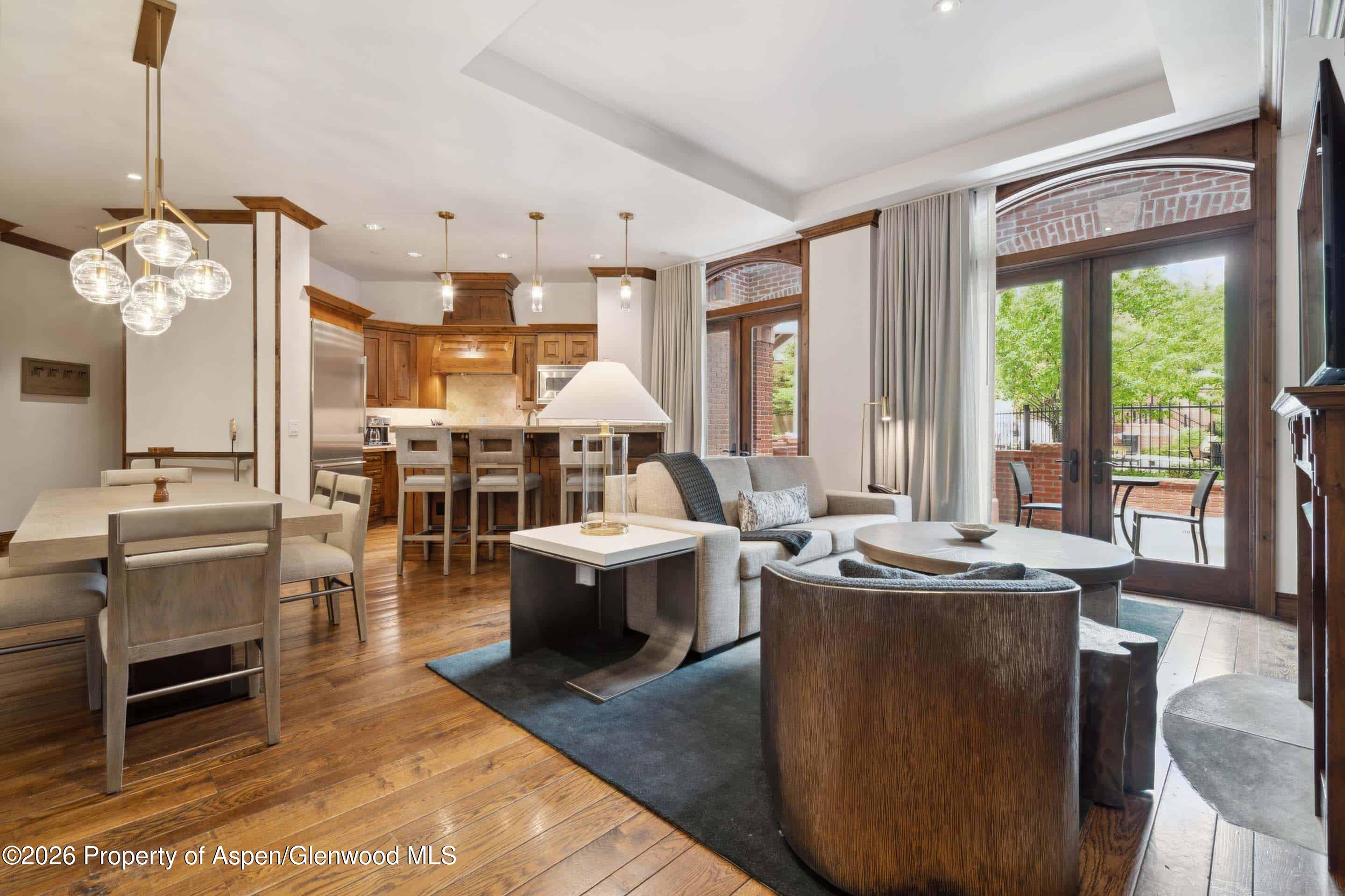 415 E Dean St, Unit 8, Week 12 — photo