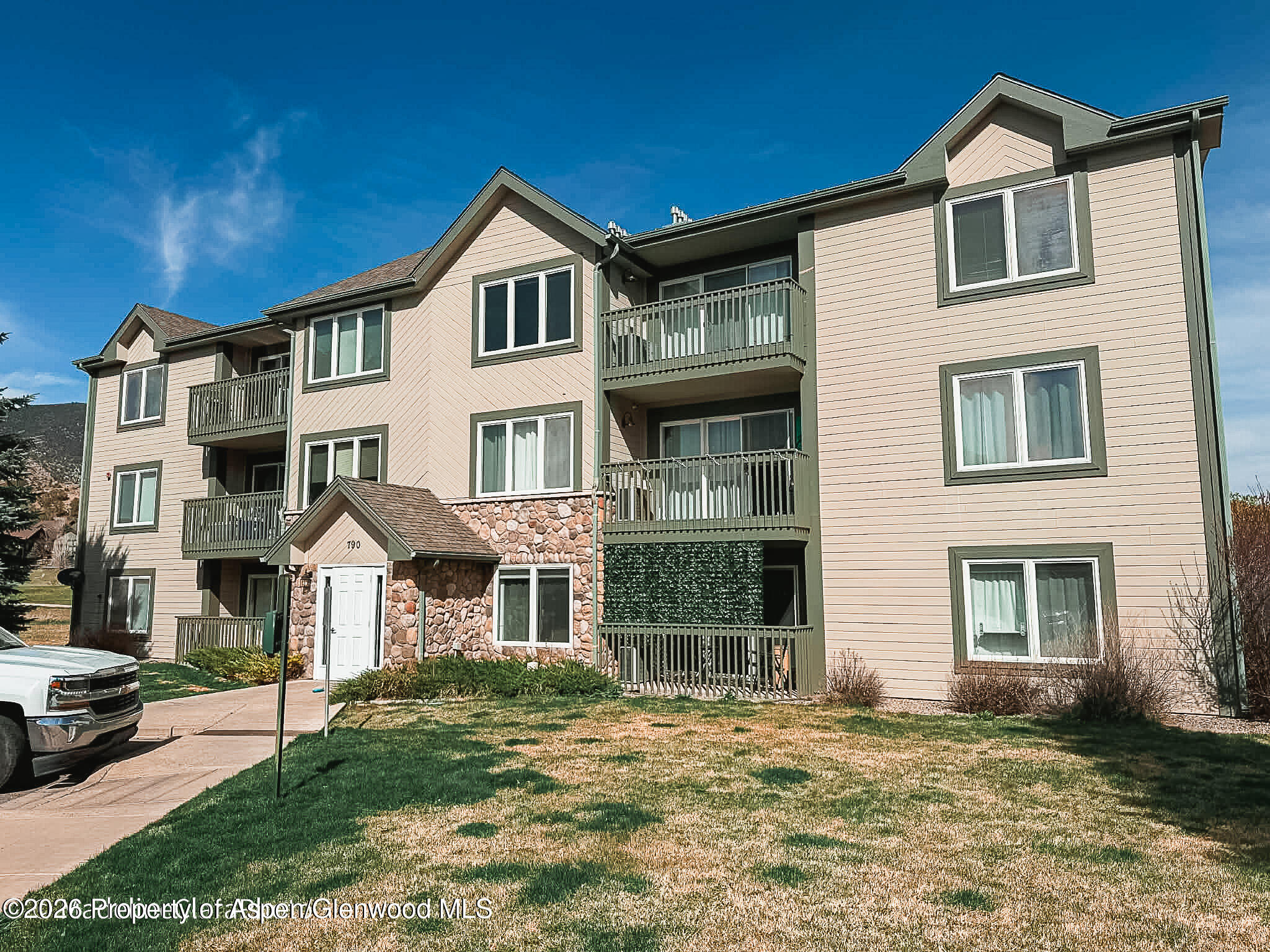 790 Castle Valley Boulevard L — photo