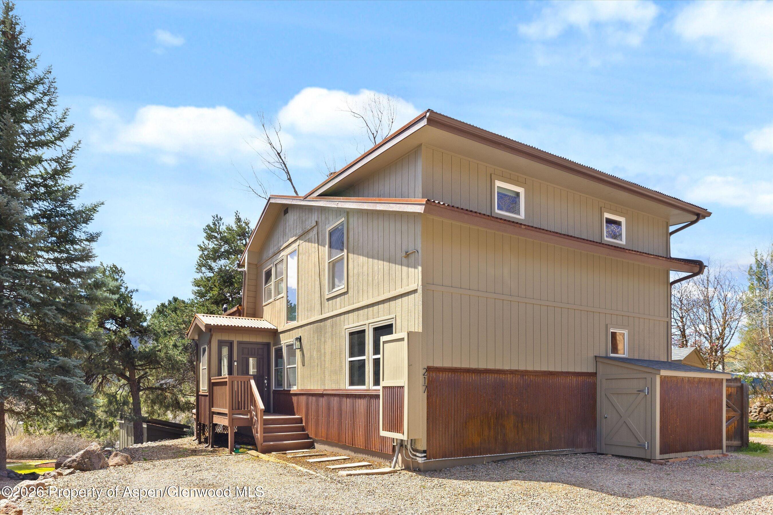 217 Longhorn Lane — photo