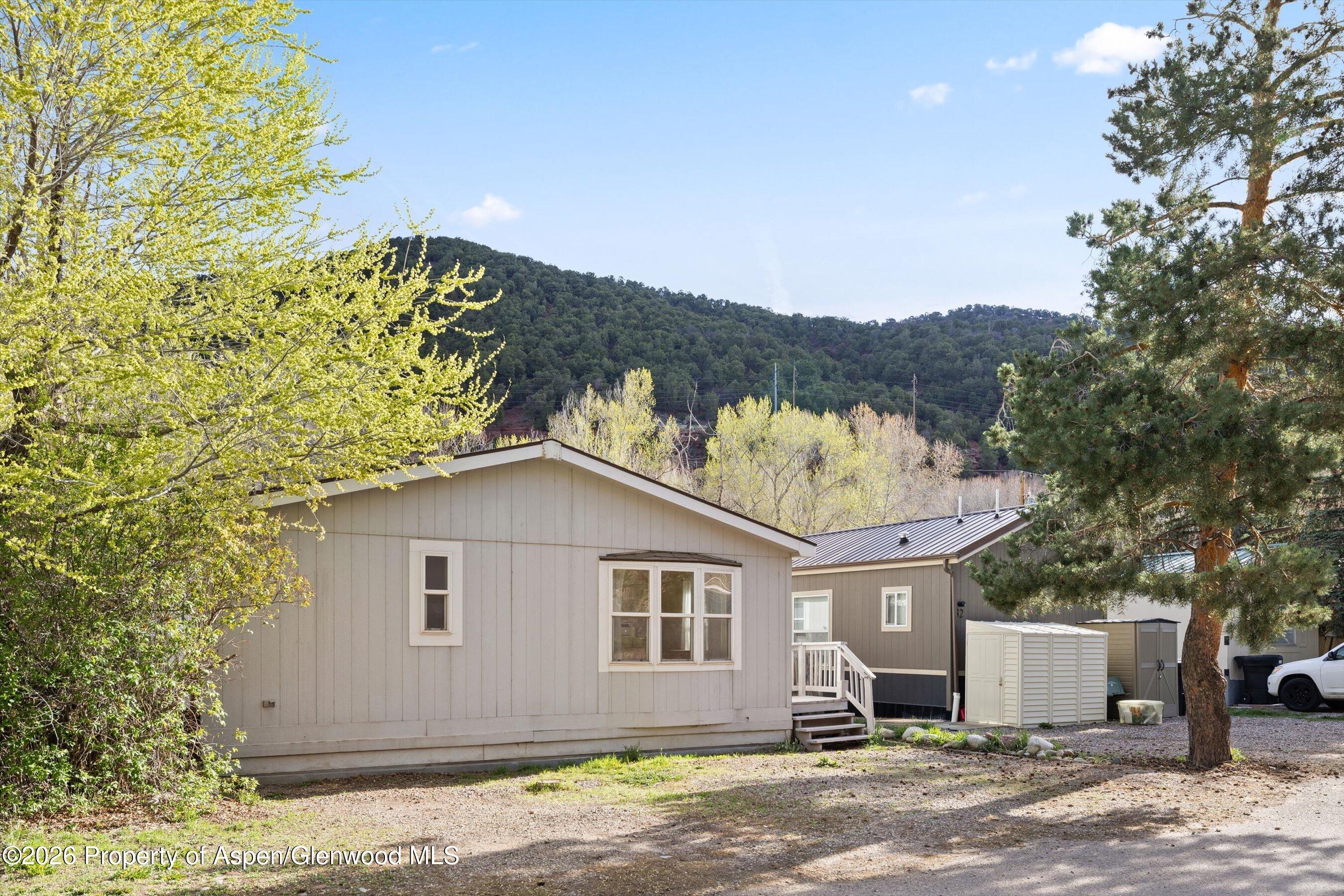 31 Lazy Glen — photo