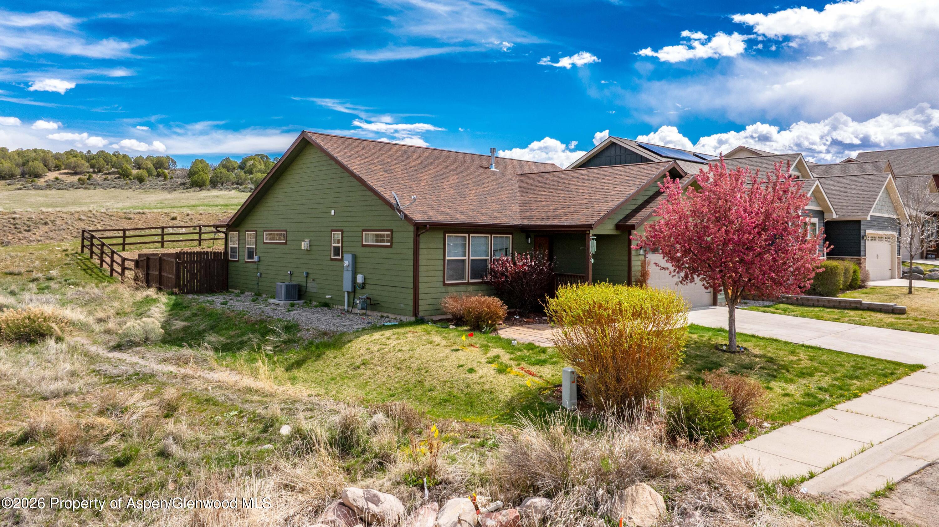164 N Wildhorse Drive — photo