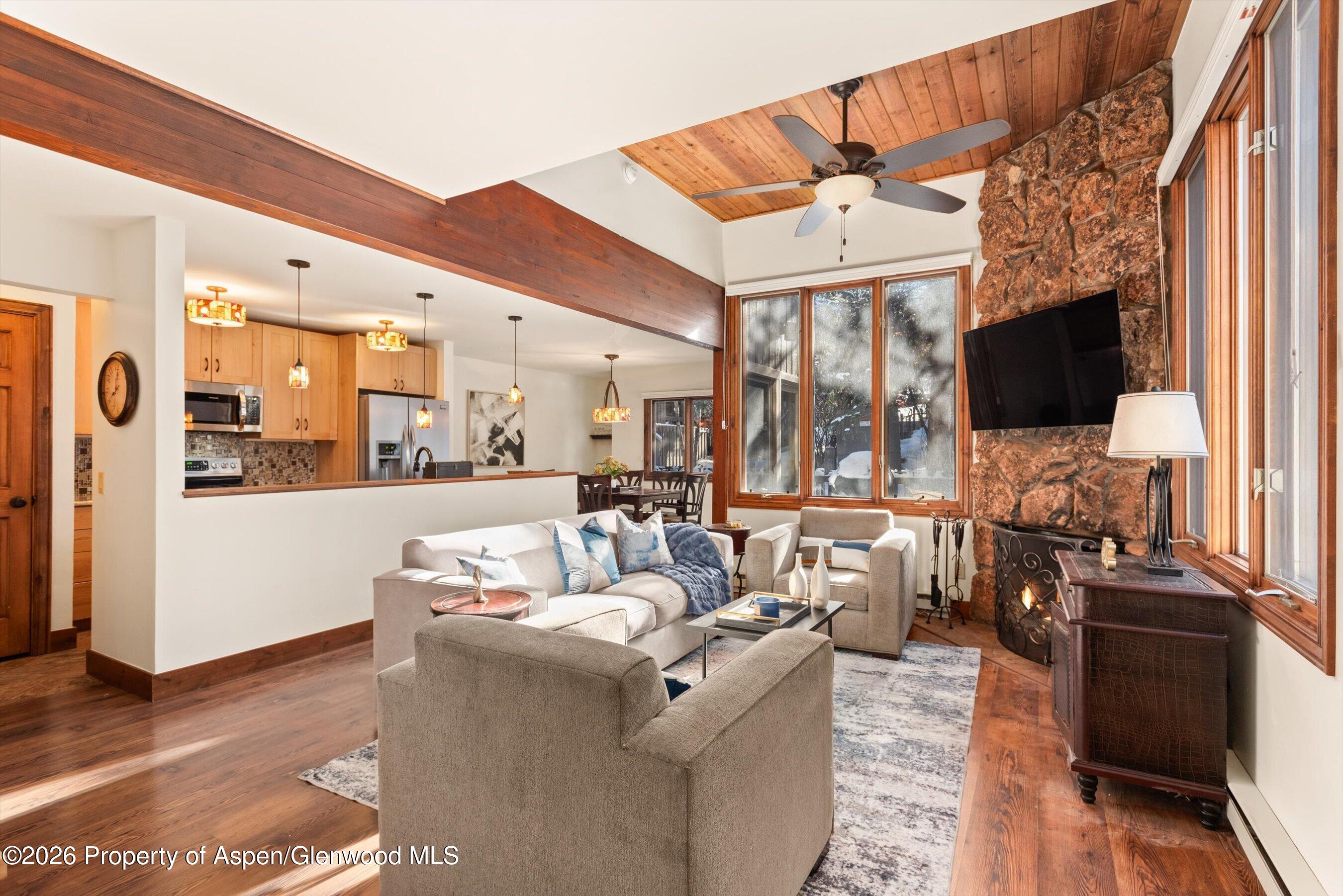 374 Meadow Ranch Road F2d — photo