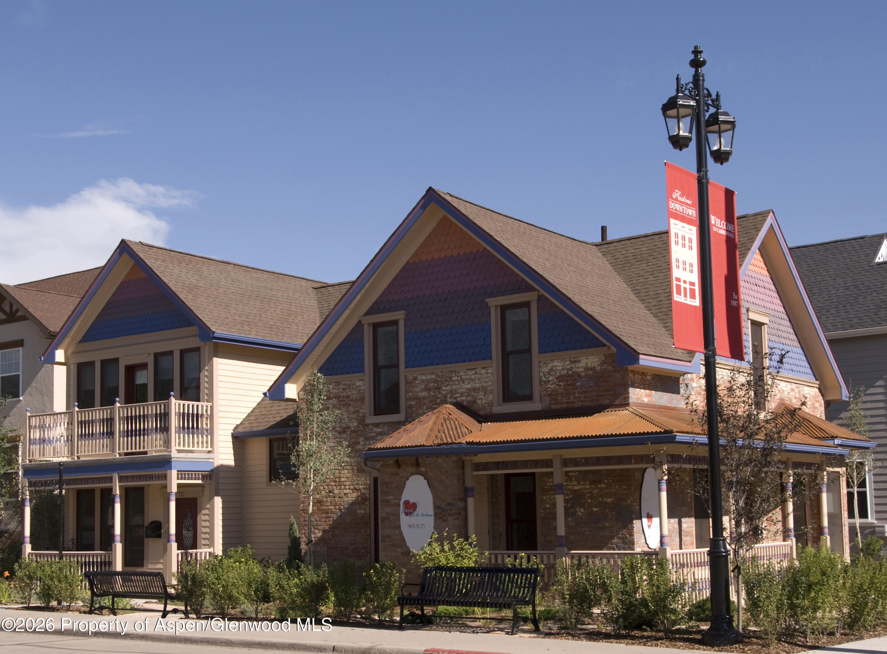 711 Main Street — photo